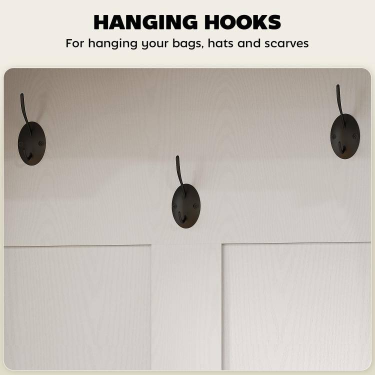 HANGING HOOKS  
For hanging your bags, hats and scarves