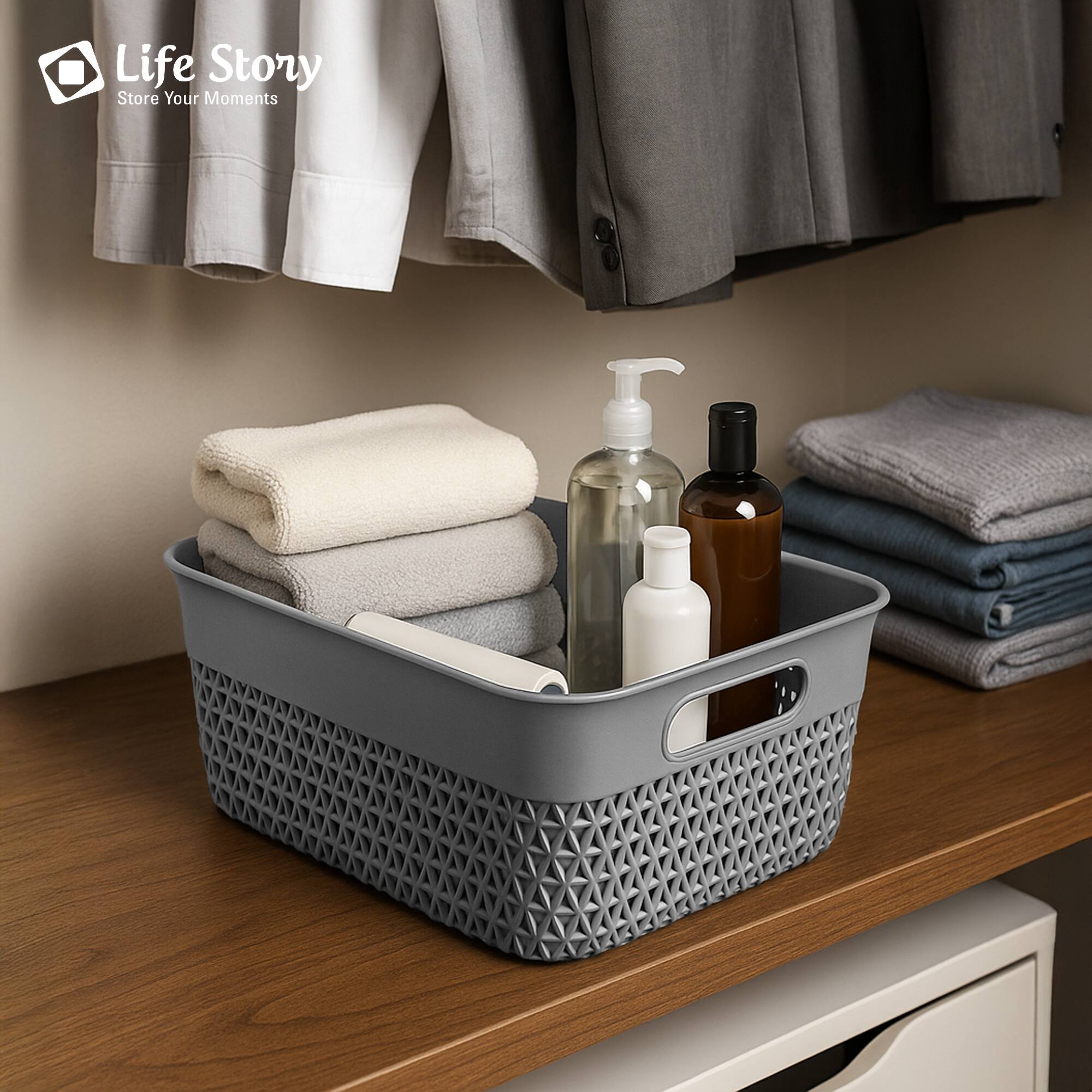 Life Story  
Store Your Moments