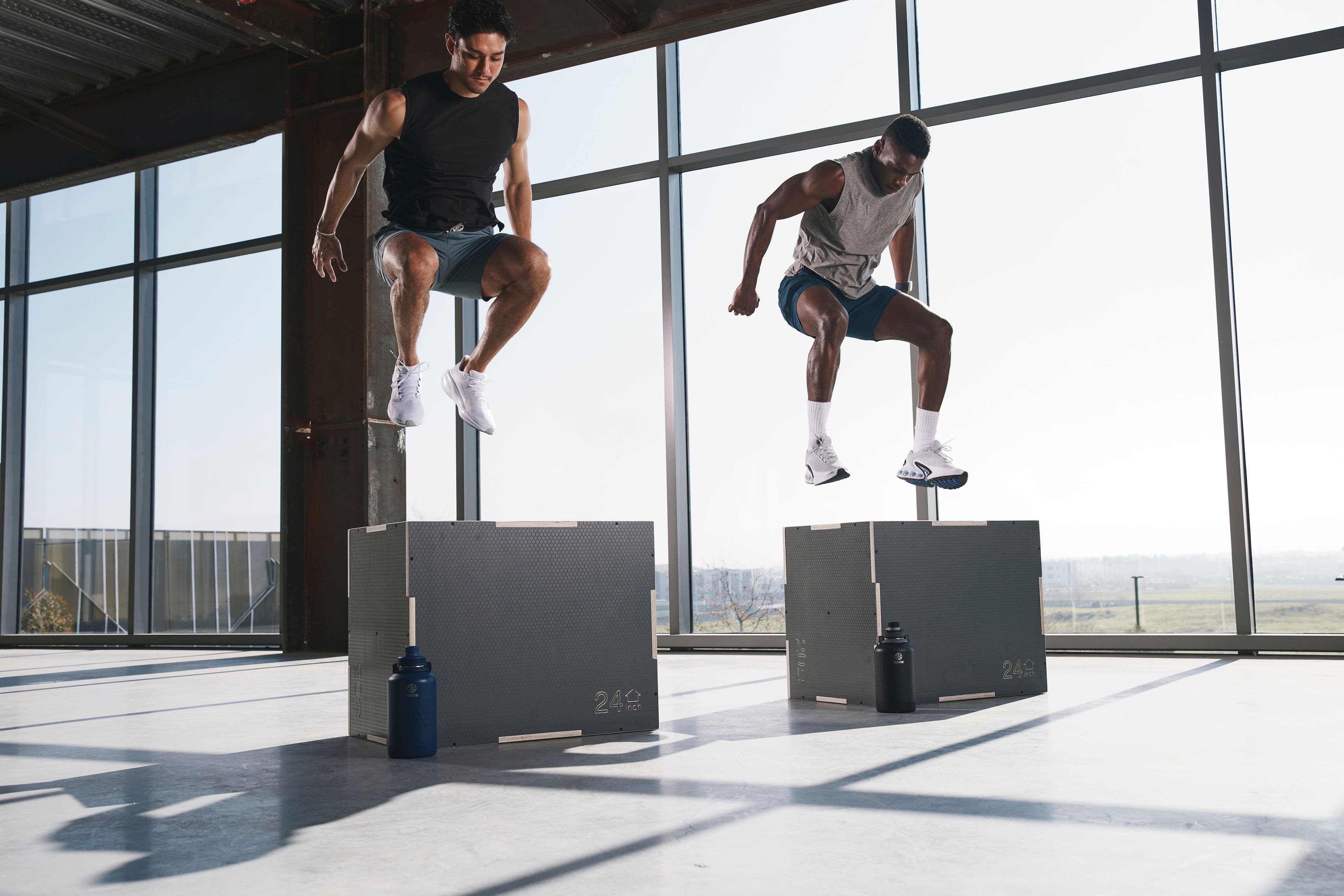 Alt View 5. Takeya - Sport 64-oz. Wide Handle Leakproof Water Bottle with Spout Lid - Obsidian.