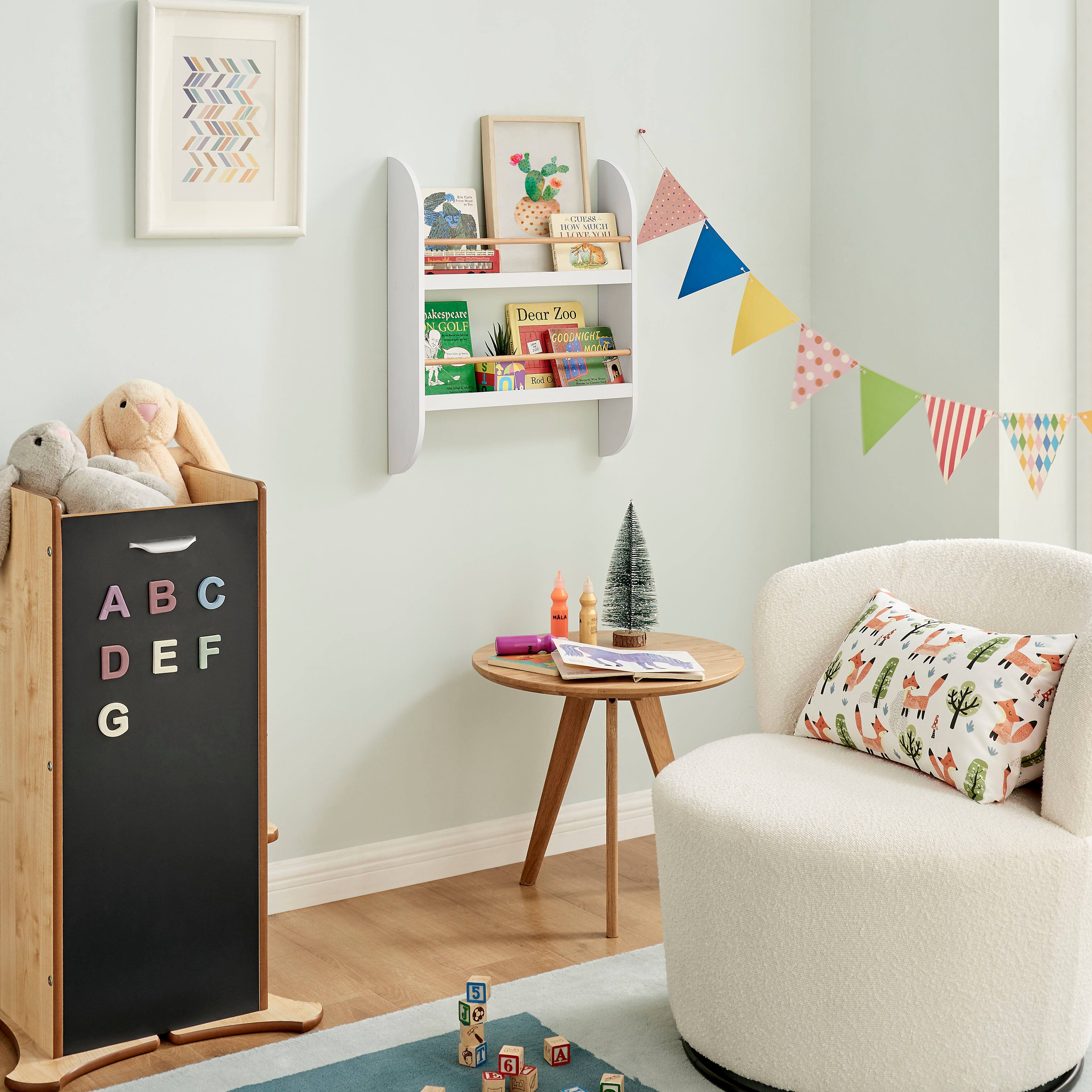 MNLY 11m 1 M S aada akespeare GOLF - Dear Zoo COOONICHE MOOd RICO ABC DEF G 5 d 6