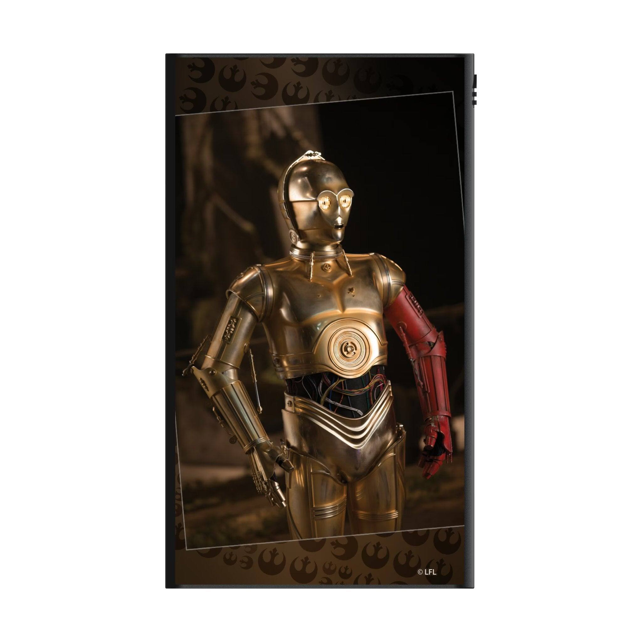 Angle. Keyscaper - Star Wars: A New Hope Portrait 5000mAh Flat Powerbank - C-3PO.