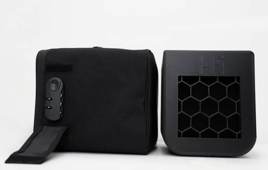 Alt View 2. Higher Innovation Inc - Portable air purifier, Removes odors, toxins & second-hand smoke, HEPA & activated carbon, 100 sq. ft - Black - Black.