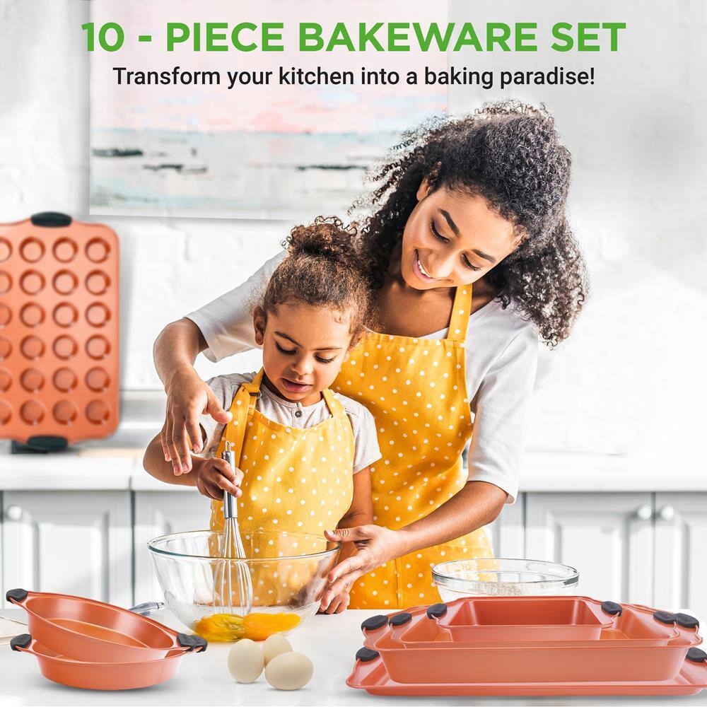 10 - PIECE BAKEWARE SET  
Transform your kitchen into a baking paradise!