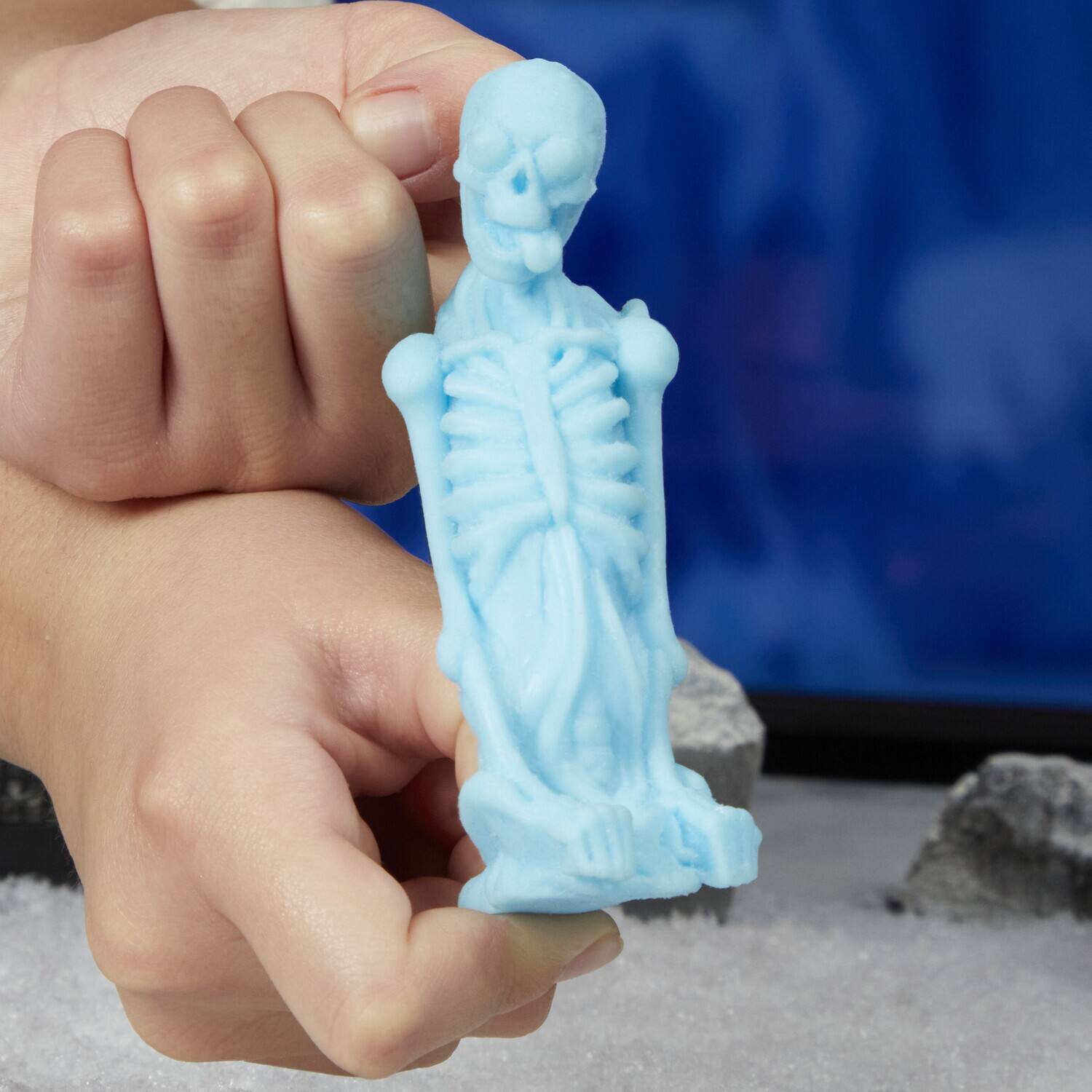 Alt View 3. Hasbro - Ghostbusters - Fright Features - Phoebe Spengler Action Figure with Bonesy Ghost   - COLLECTIBLES - Multicolor.