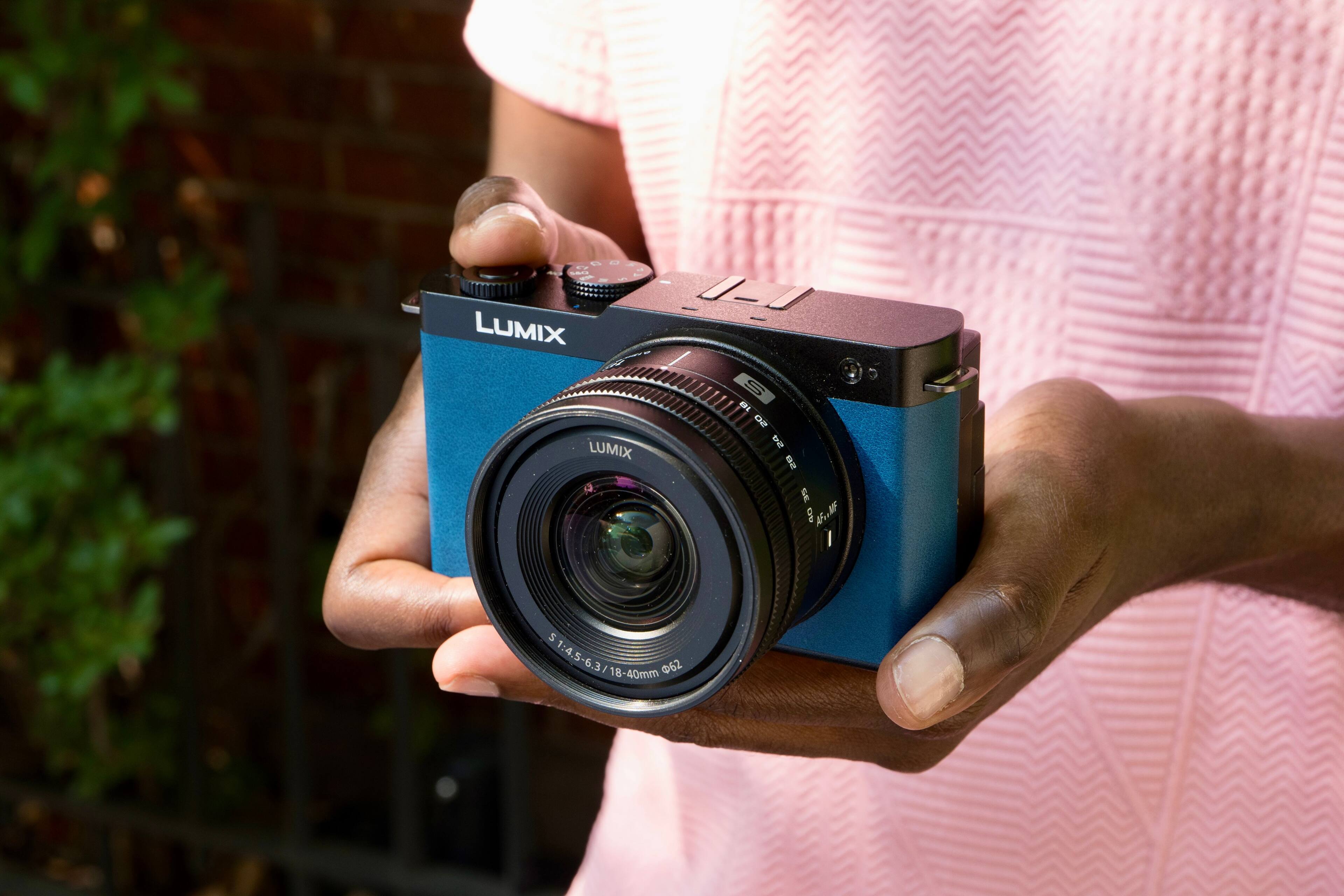 LUMIX LUMIX I-0 BL Oe !  -2 SE Go A I AF. / I 5 1:4.5-6.3/18-40mm 1:4.5-6.3  18-40mm 18 62