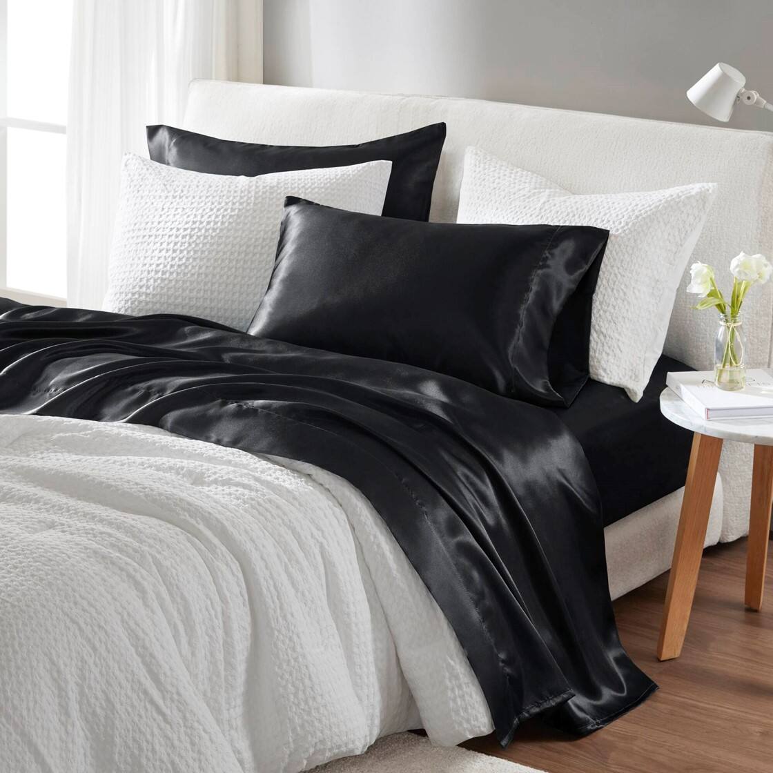 Alt View 2. Gracie Mills - Gracie Mills Coralie 6-Piece Wrinkle-free Satin Sheet Set - Black.