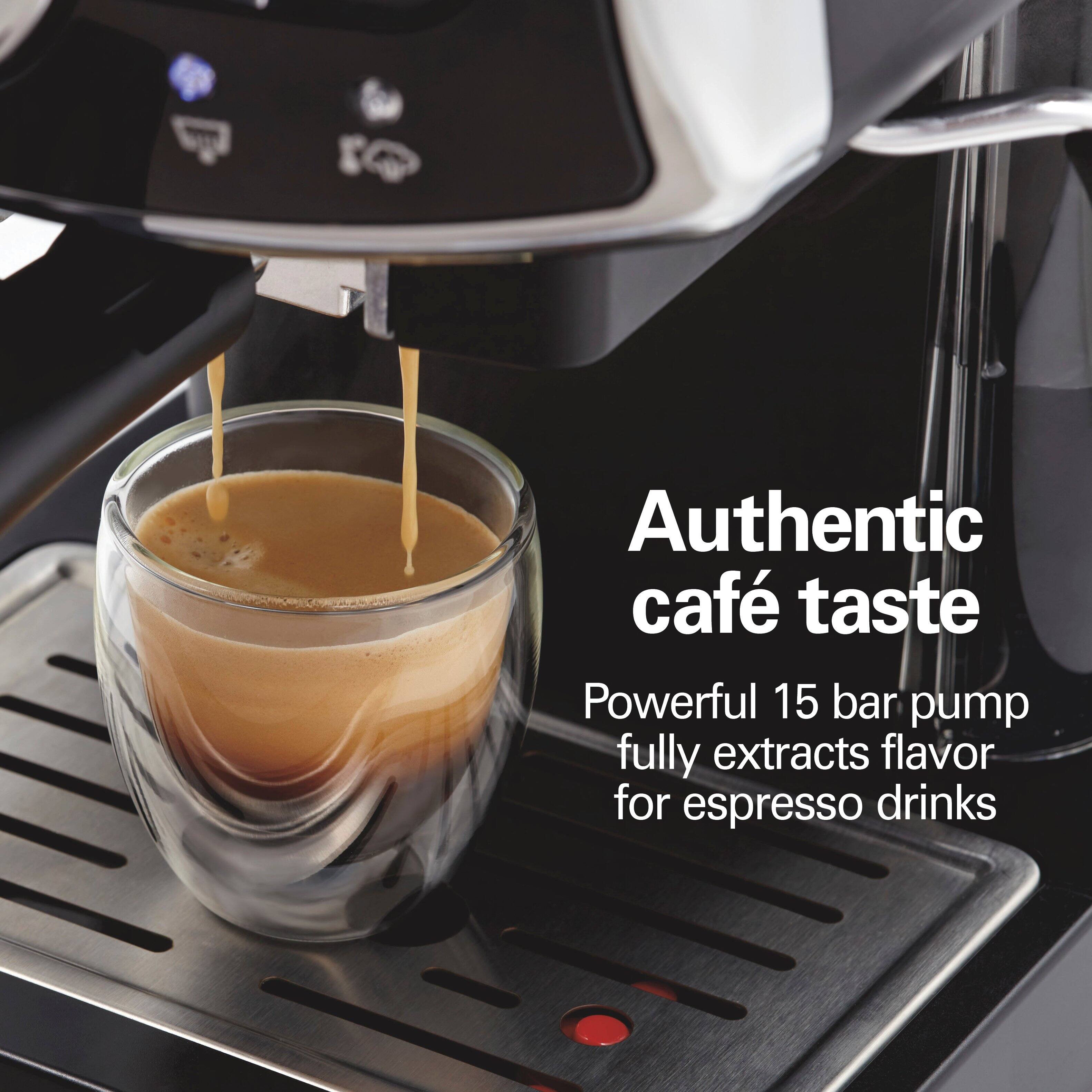 Authentic café taste  
Powerful 15 bar pump fully extracts flavor for espresso drinks