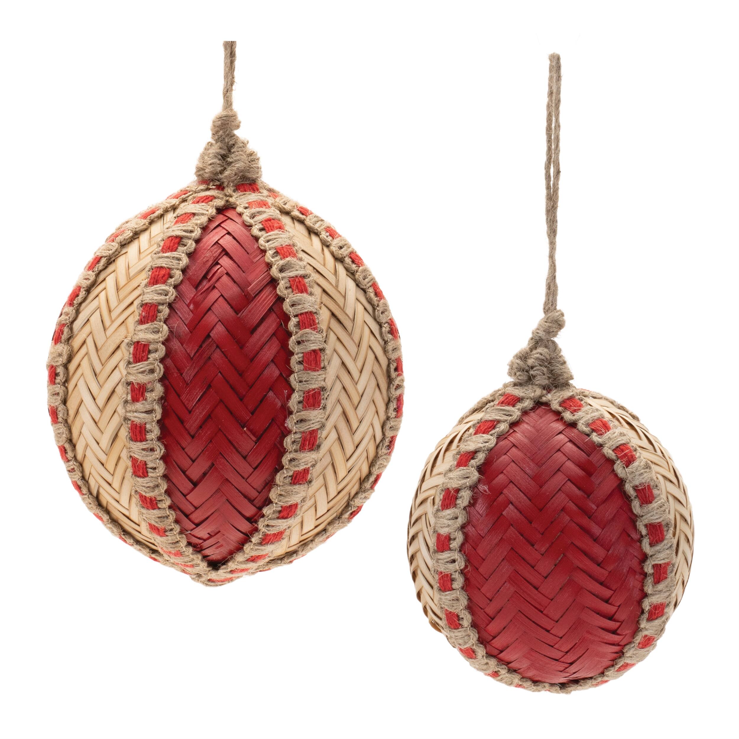 Front. BreeBe - Woven Bamboo Ornament (Set of 4) - Red, Beige.