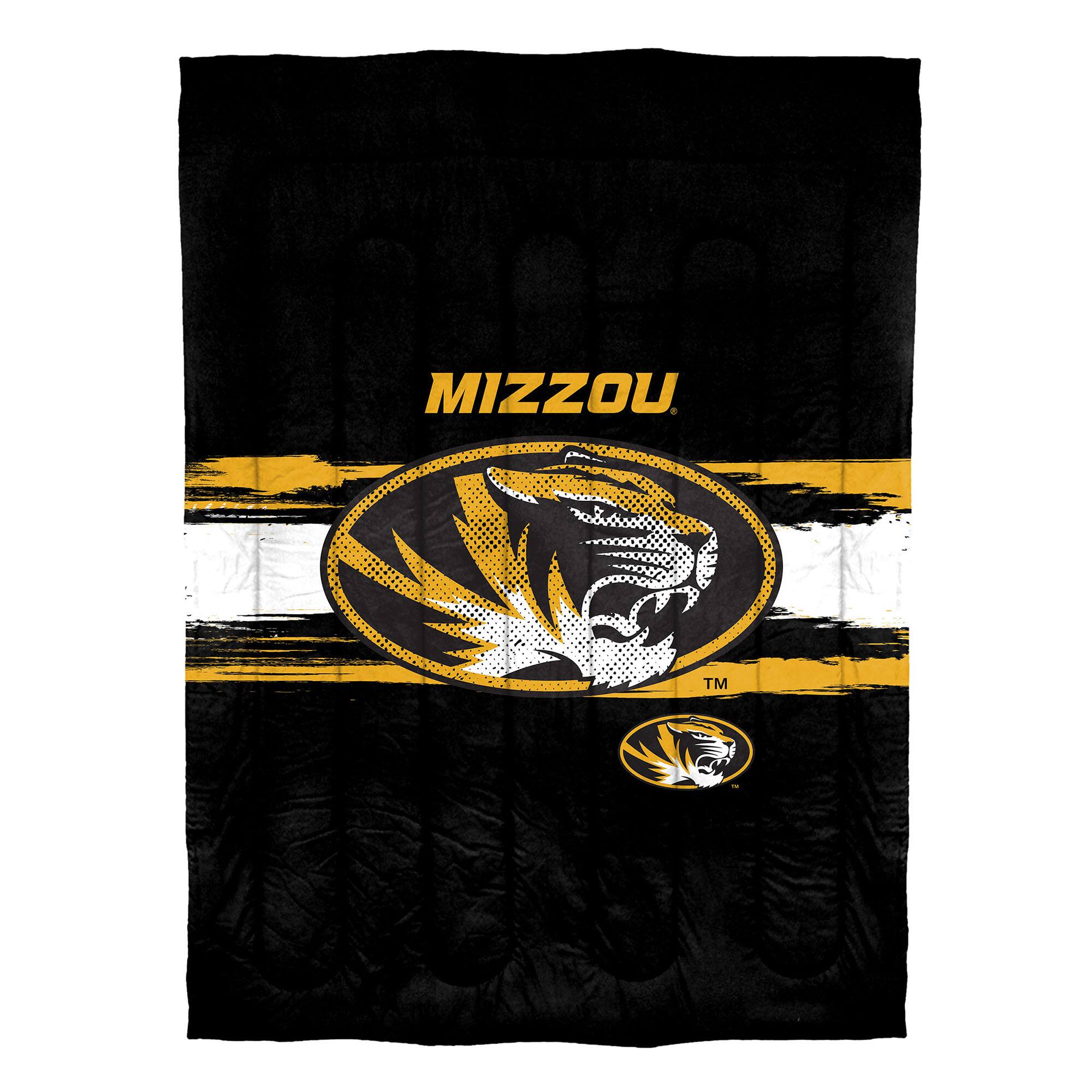 Angle. Sweet Home Collection - NCAA Missouri Tigers football Comforter & Sham Set- Twin/Twin XL - Multicolored.