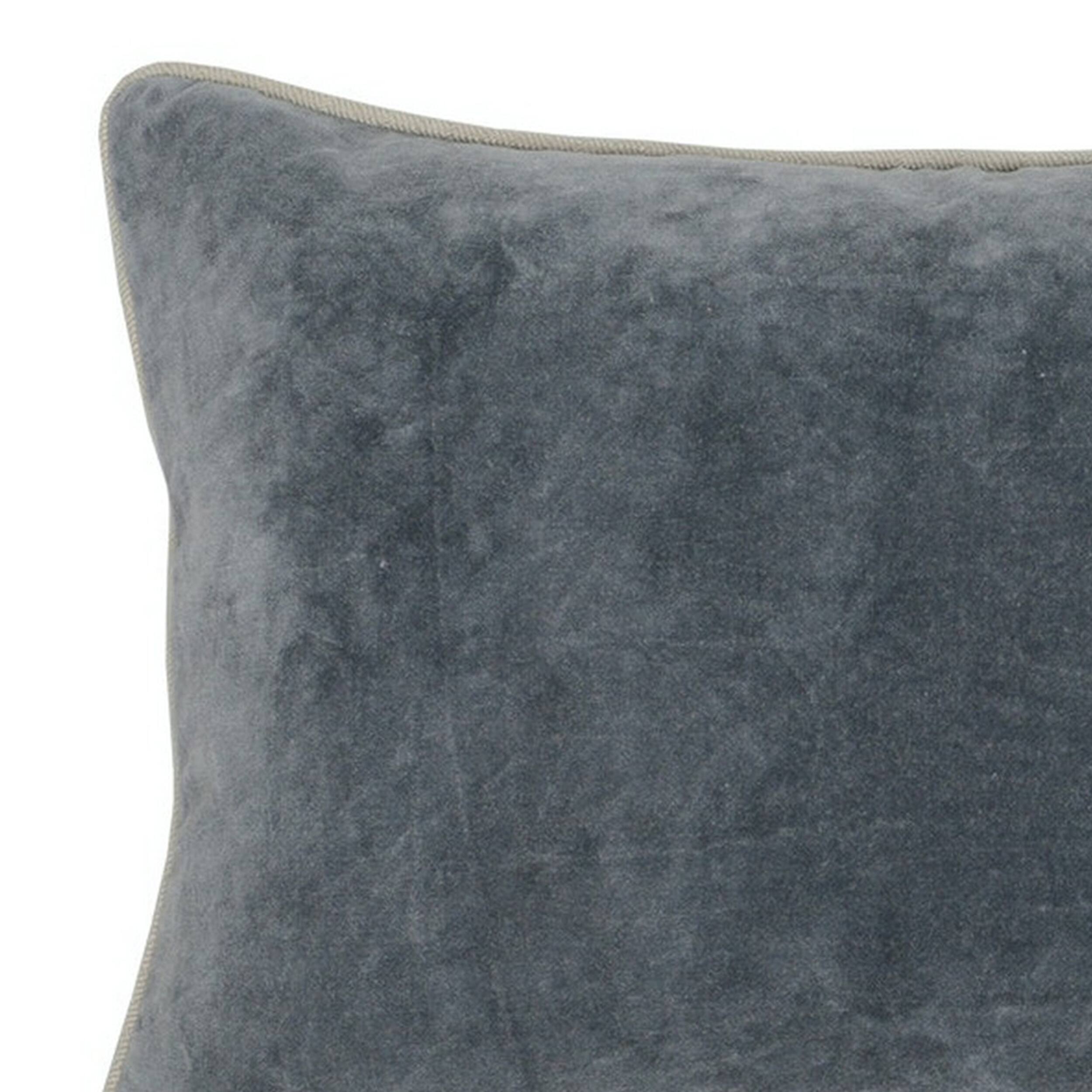 Angle. Manhattan Lane - Rectangular Throw Pillow with Cotton Cover - Gray.
