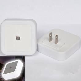 YONWAY - Smart Light-controlled Sensor LED Night Light, Mini Plug Into Wall Night Light with US Plug for Hallway, Corridors