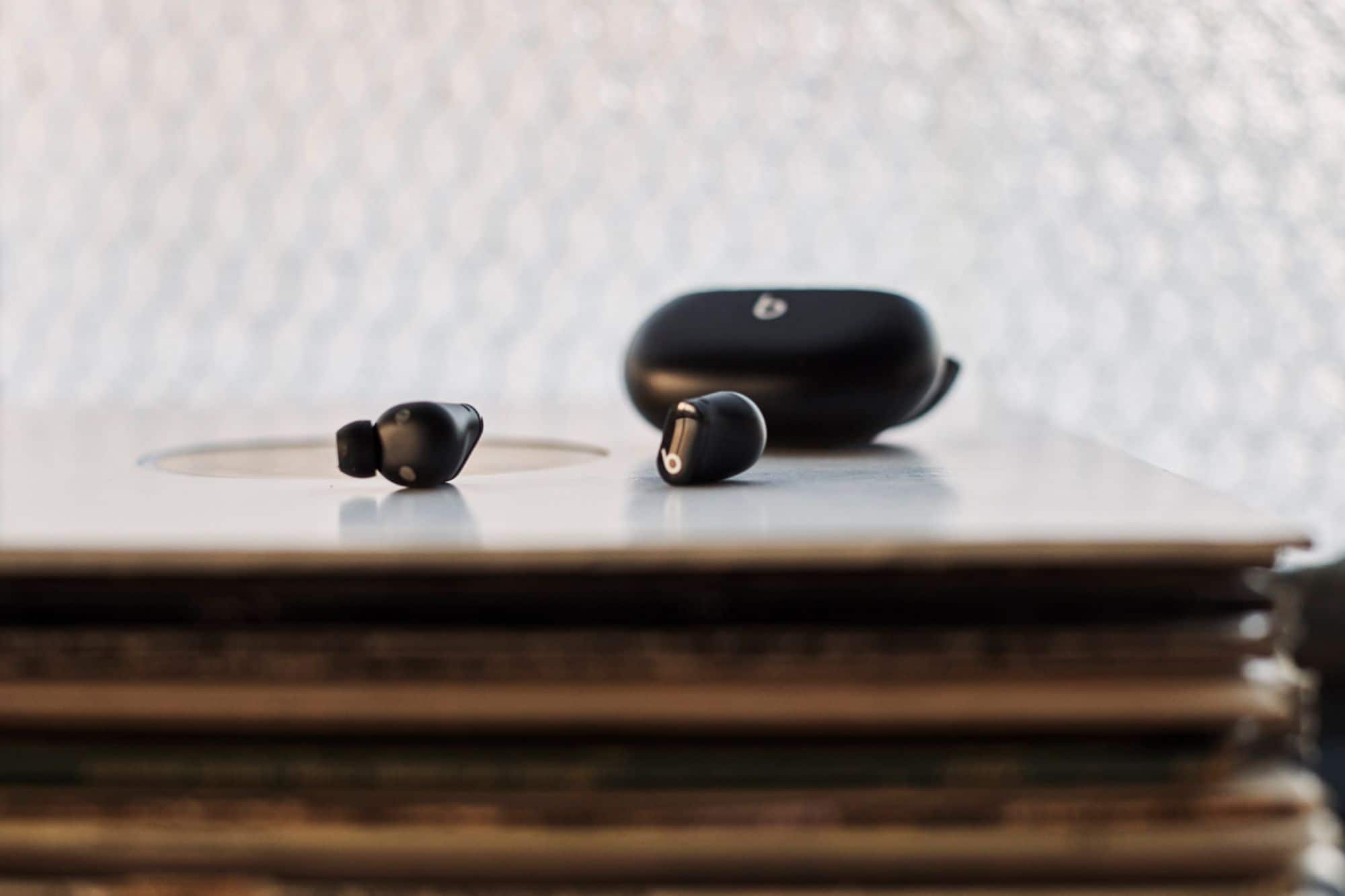 Alt View 20. Beats - Beats Studio Buds Totally Wireless Noise Cancelling Earbuds - Black.
