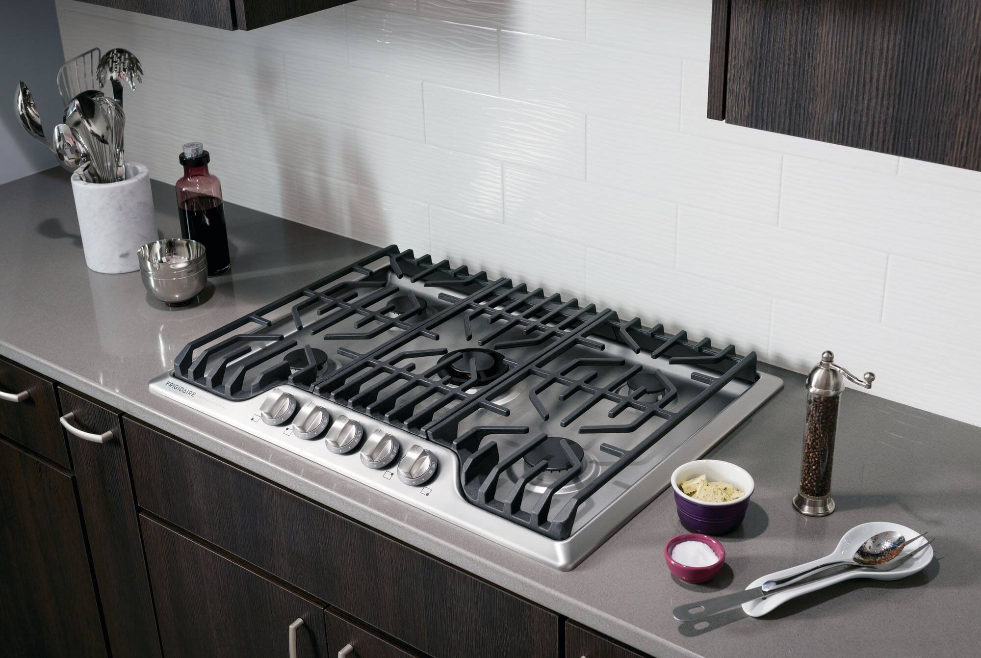 Alt View 15. Frigidaire - Professional 30" Gas Cooktop - Stainless Steel.
