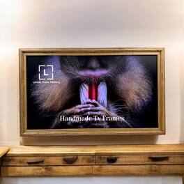 LAREDO FRAME FACTORY - 32 inch Handmade Tv frame for Samsung The Frame tv and Frame Pro Model - RUSTIC LIGHT WOOD