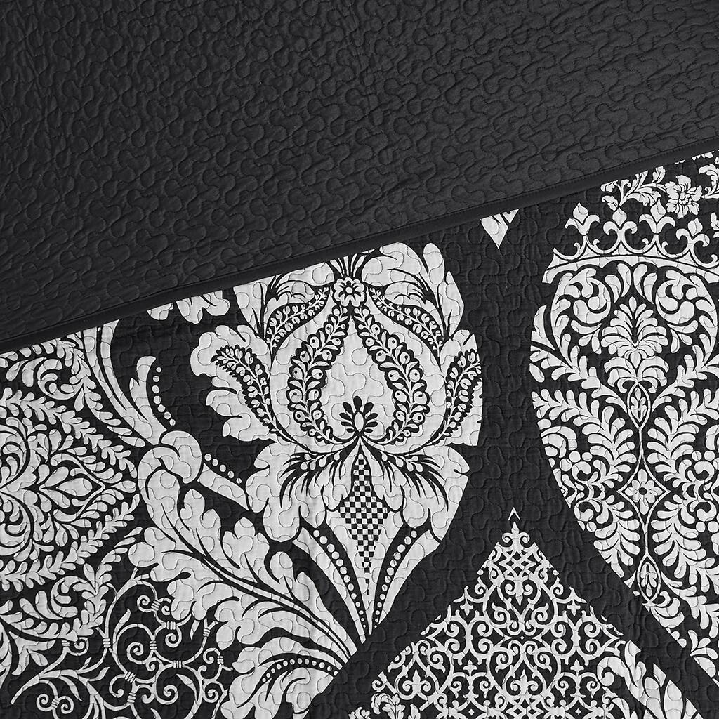 Alt View 5. Gracie Mills - Gracie Mills Muriel 6 Piece Damask Printed Cotton Quilt Set with Throw Pillows - Black.
