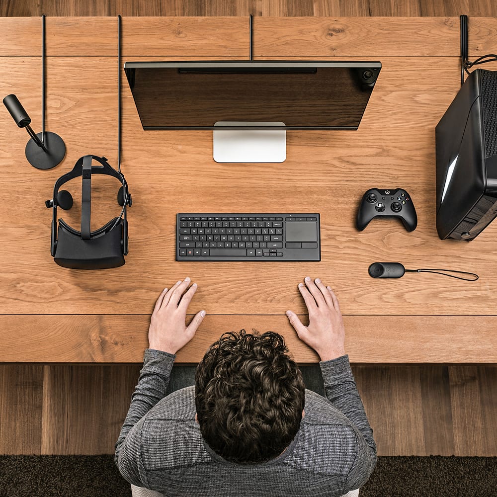 Alt View 18. Oculus - Rift Headset for Compatible Windows PCs - Black.