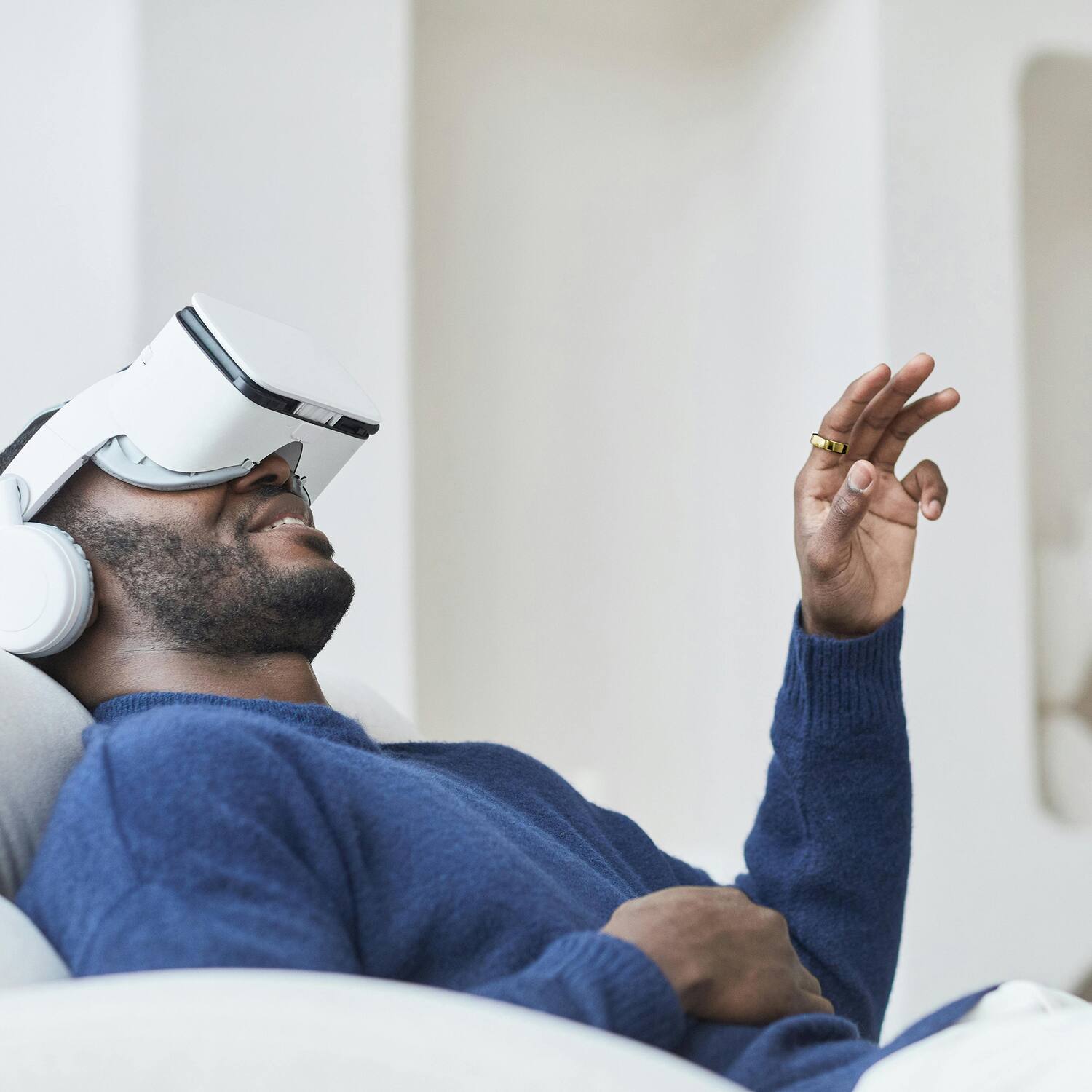 Alt View 5. RINGCONN - Gen 2 Ultra-Thin Smart Ring, Sleep Apnea Monitoring, Health Tracking, Size 12 - Royal Gold.