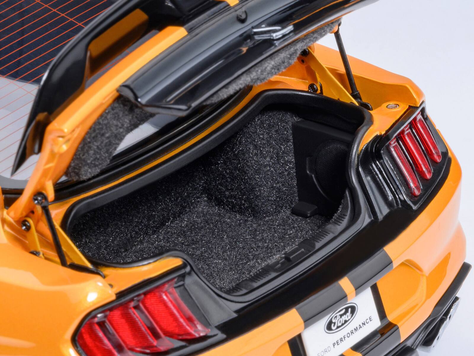 Ford PERFORMANCE