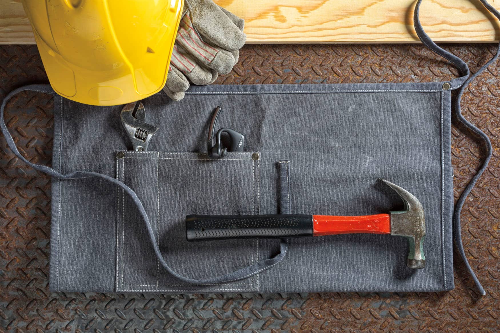 Alt View 12. Poly - Voyager 5220 Wireless Noise Cancelling Bluetooth Headset with Amazon Alexa - Black.