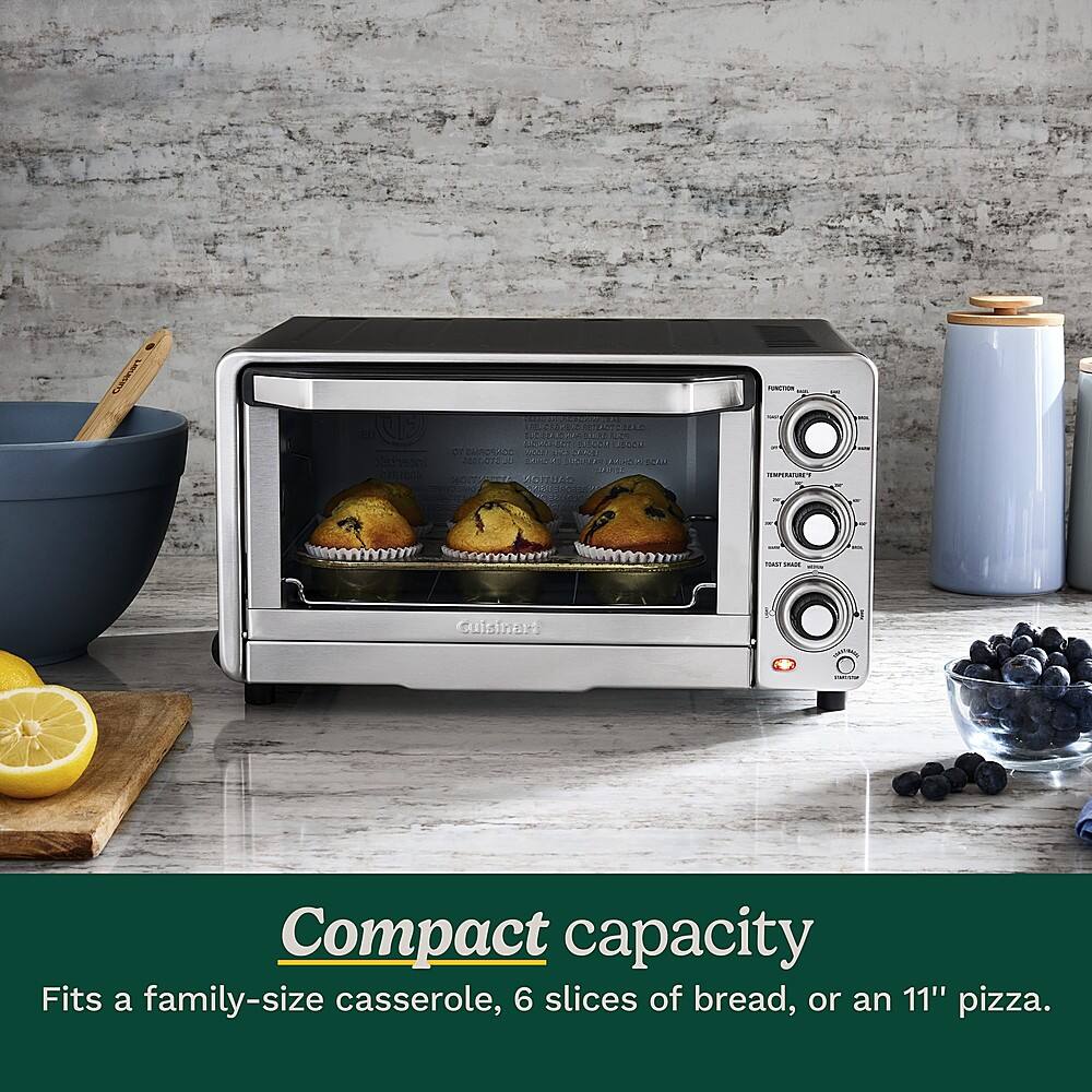 Compact capacity fits a family-size casserole, 6 slices of bread, or an 11" pizza.