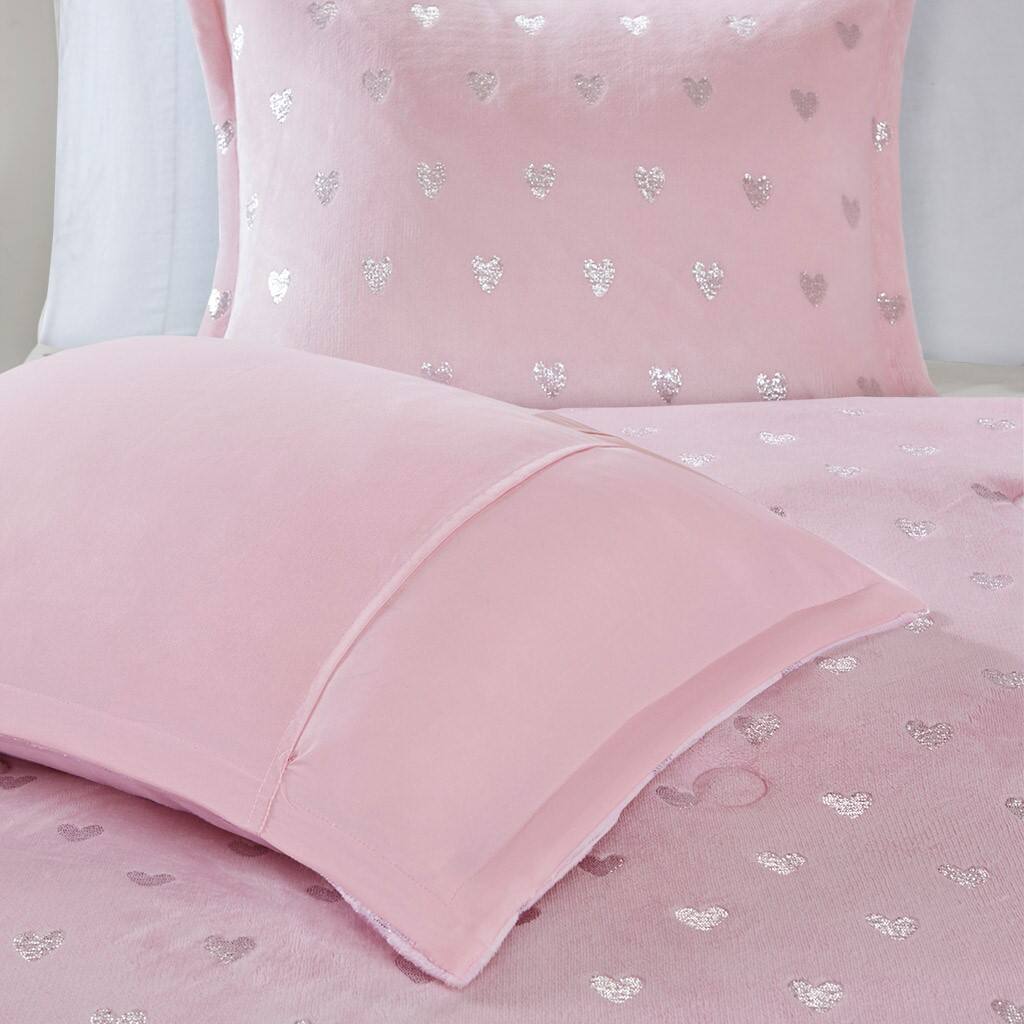 Alt View 2. Gracie Mills - Gracie Mills Elysia Metallic Printed Plush Comforter Set - Pink/Silver.