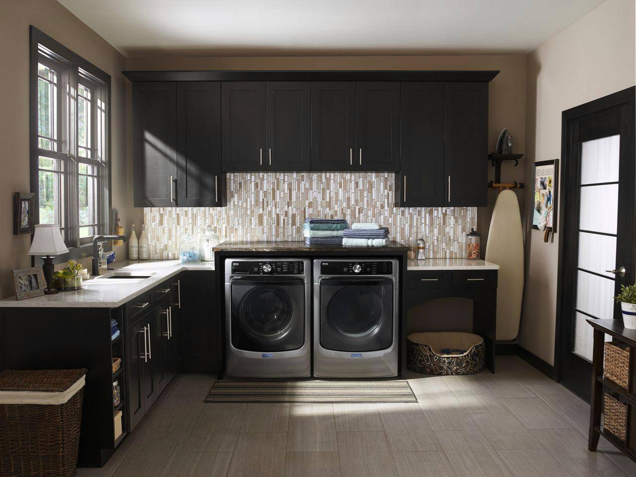 Alt View 18. Maytag - 4.5 cu. ft. 11-Cycle Front Loading Washer.