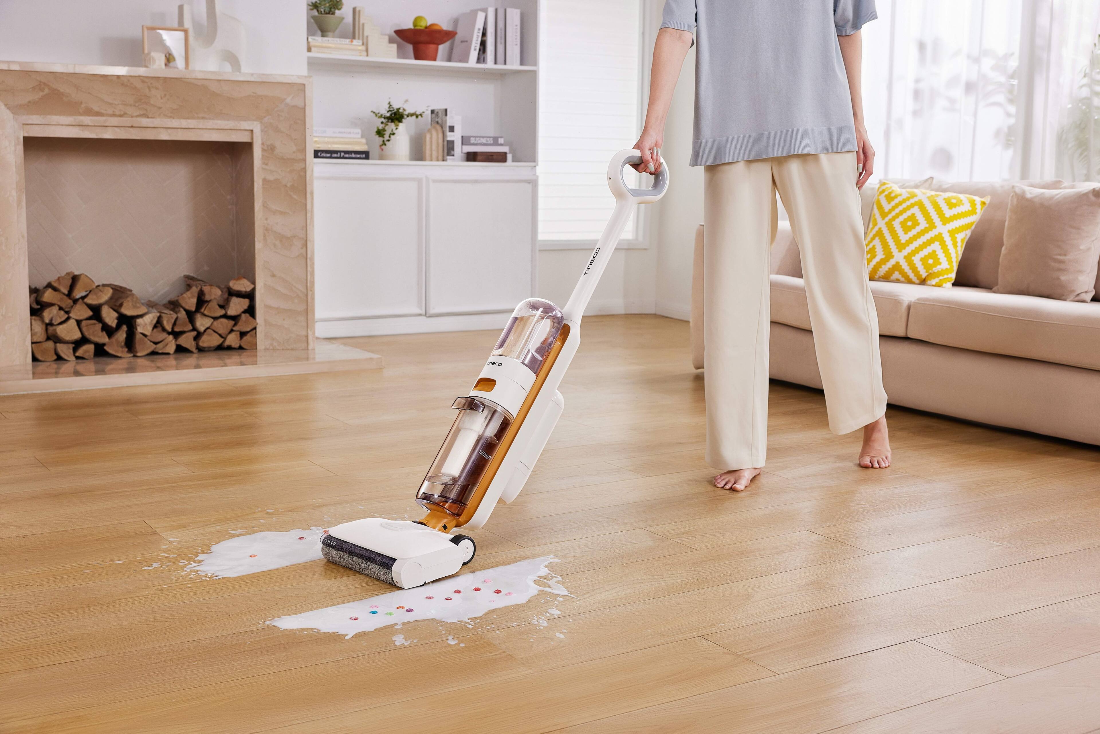 The text in the image is "I - SILENCE - PNOA THE".