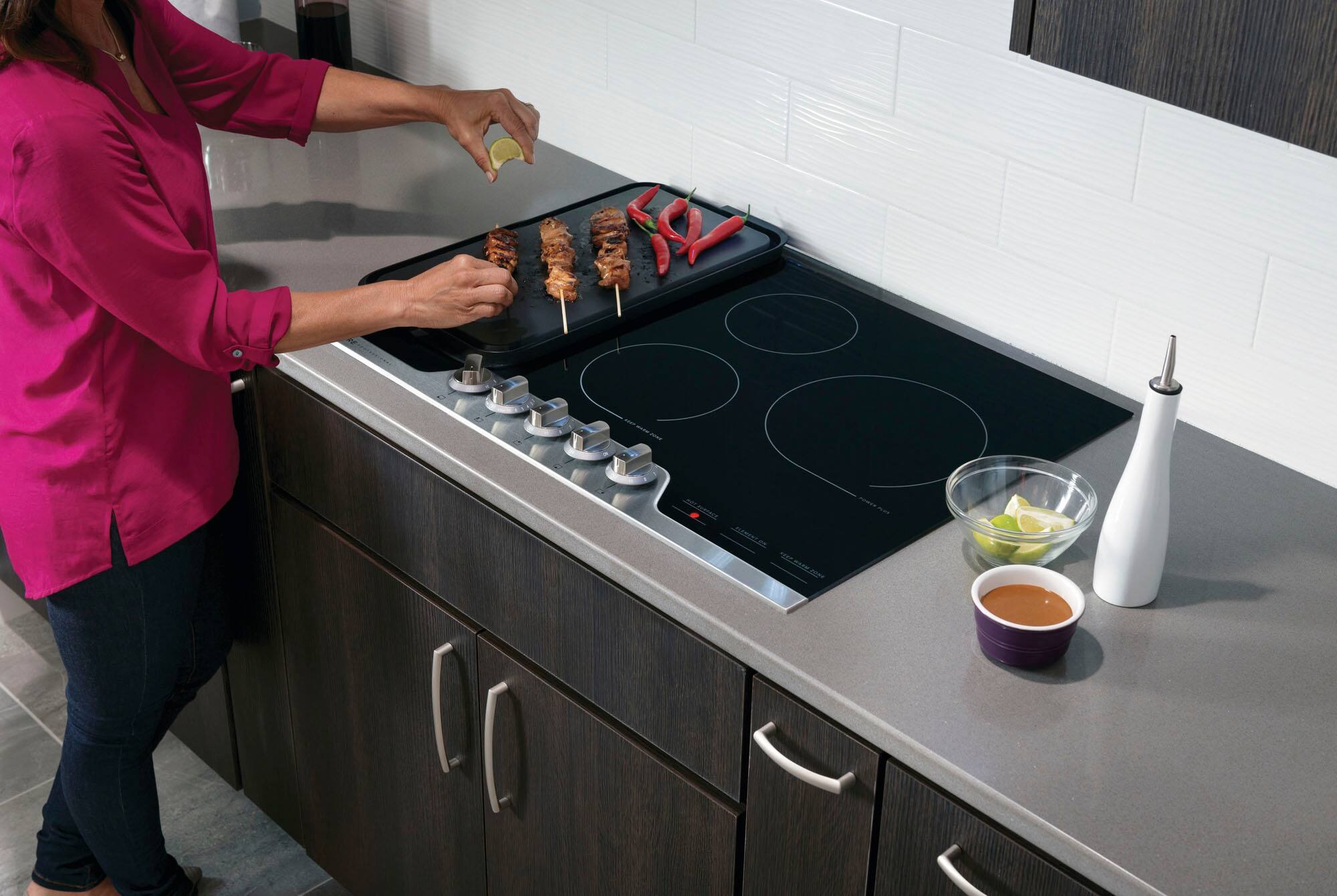 Alt View 16. Frigidaire - Professional 30" Electric Cooktop - Stainless Steel.