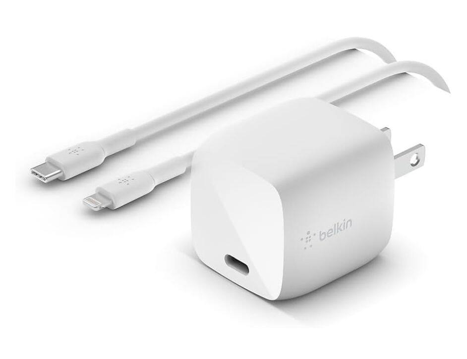 Belkin - Boost Charge 30W GaN Wall Charger + USB-C to Lightning - White