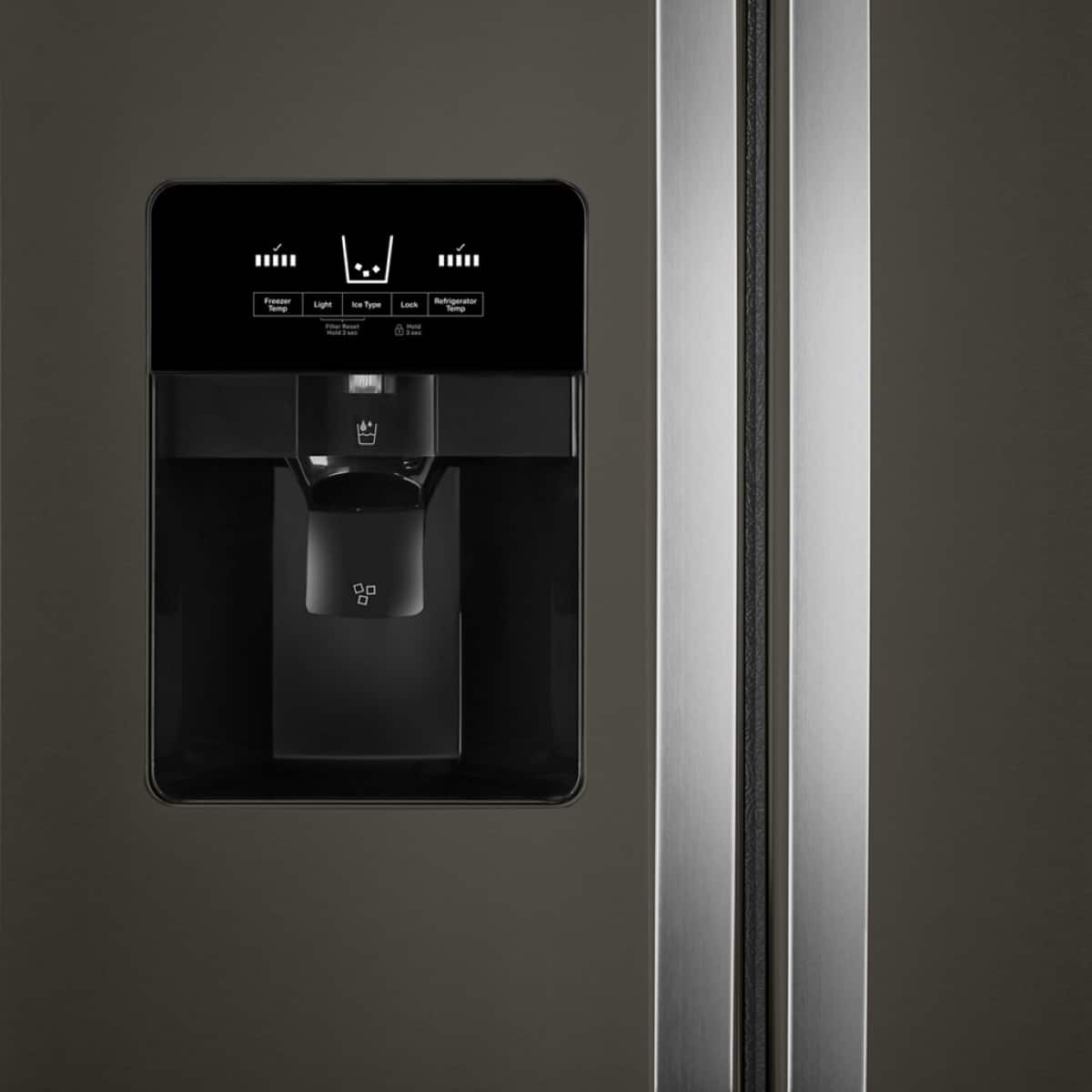 Fresner - Light - Tys Rtrperaton Lock - - - - - - - - DO C 0
Corrected:
Freezer Temp - Light - Ice Type - Lock - Refrigerator Temp