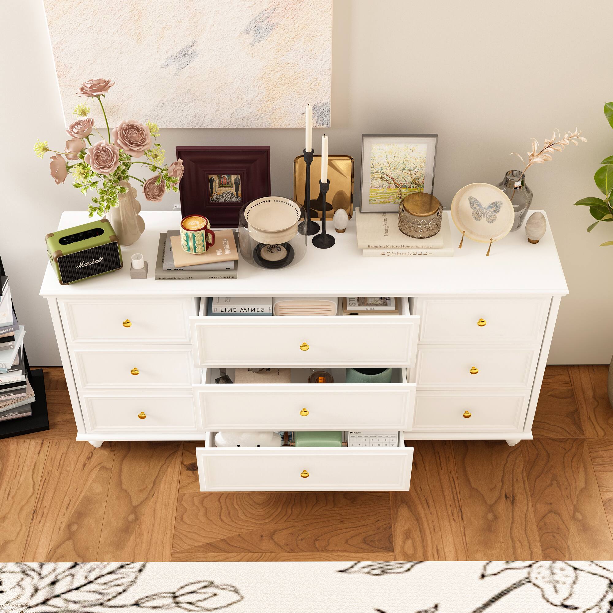 - Motshatt  I | I - E I C -  - EOUEEN 4 FINE SJNIM - - e  - - Xa X  I e I - . -  - . - -