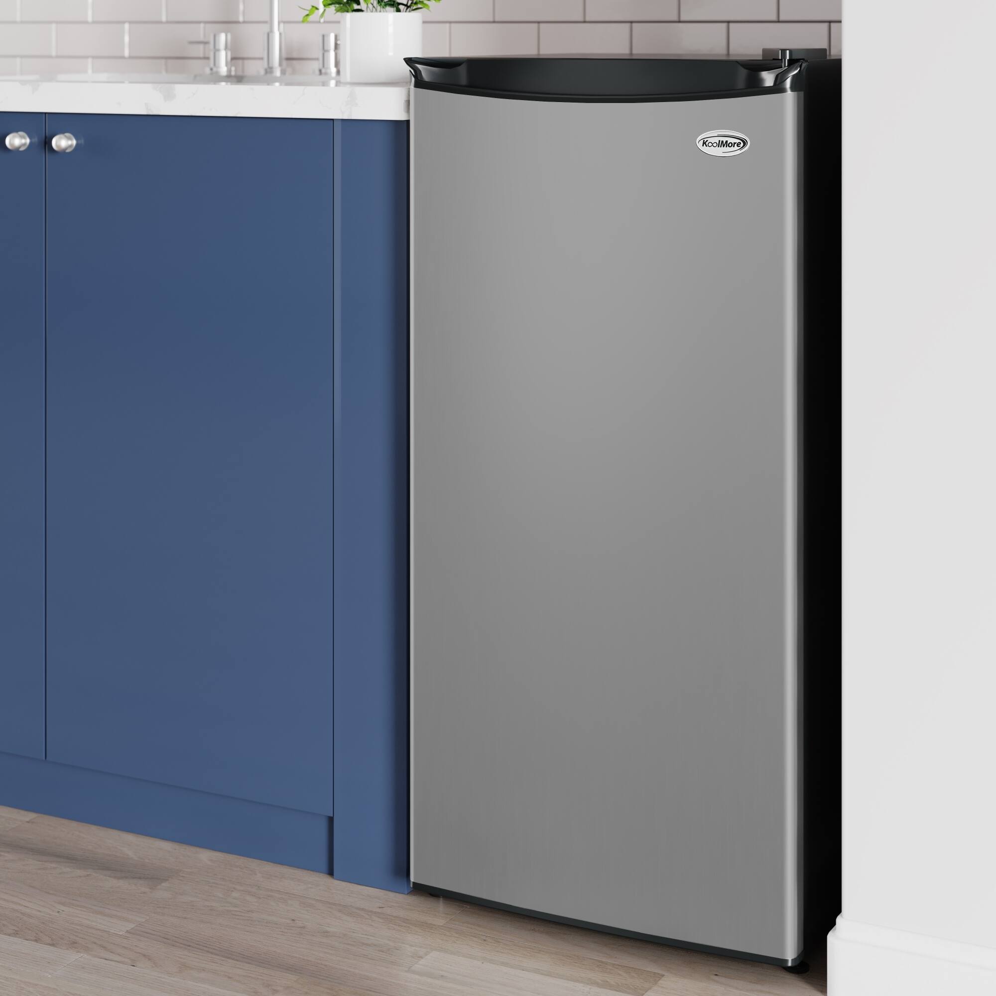 Koolmore 21 in. Convertible Refrigerator/Freezer 4.2 cu. ft. in