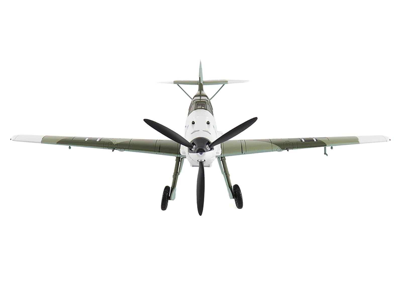 Angle. Hobby Master - Messerschmitt Bf 109E-3 Yellow 15 Karl Wolff III/JG 52 France 1940 German Luftwaffe Air Power Series 1/48 - White, Green.