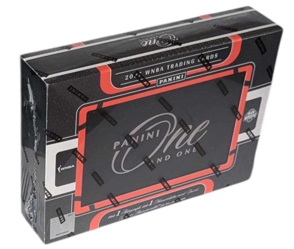 PANINI Prime One  
WNBA Trading Cards  
2020  
Find 1 Holofoil Card per Box
