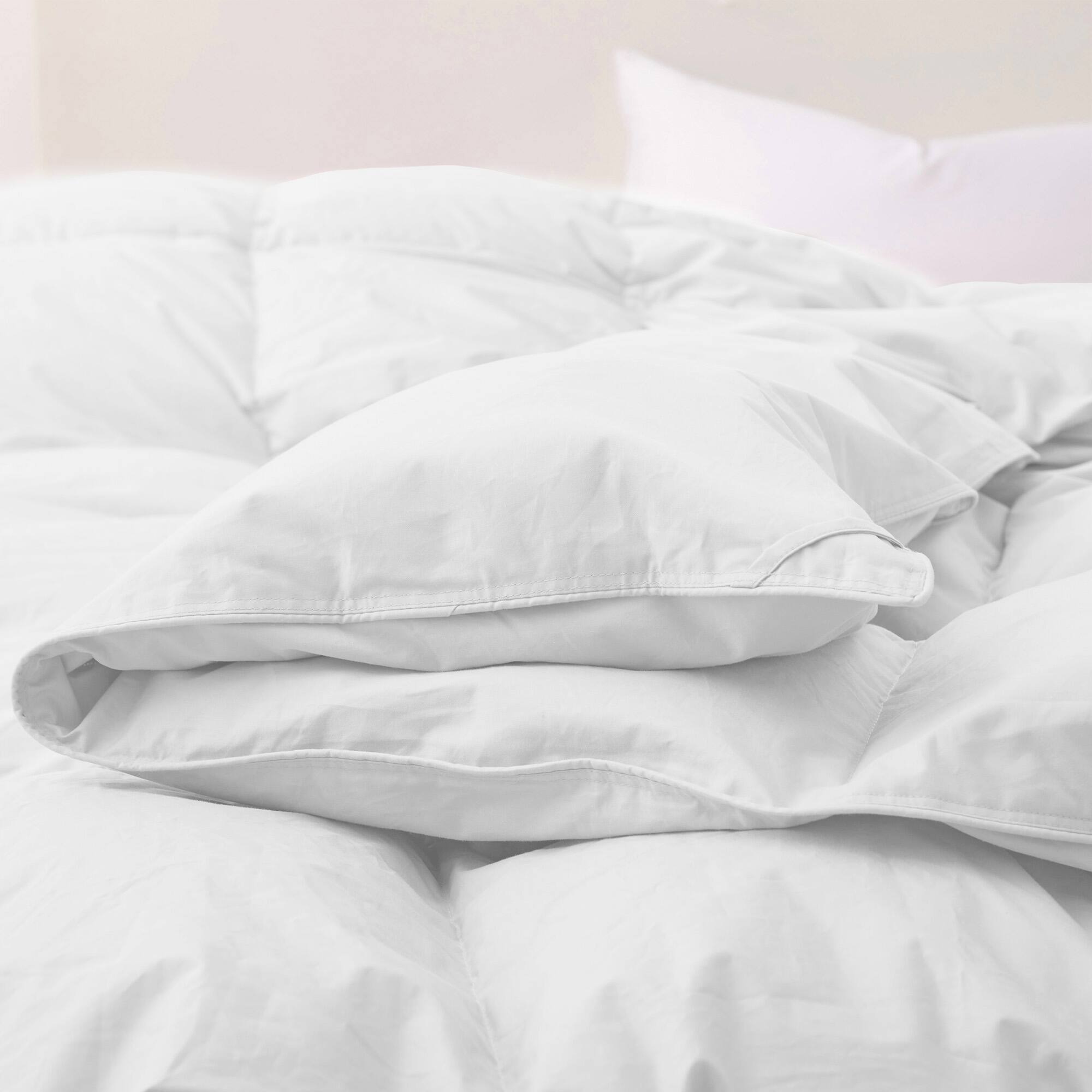 Left. Puredown - Puredown Luxurious 300TC 100% Organic Cotton Down Feather Fiber Comforter, White, King - White.