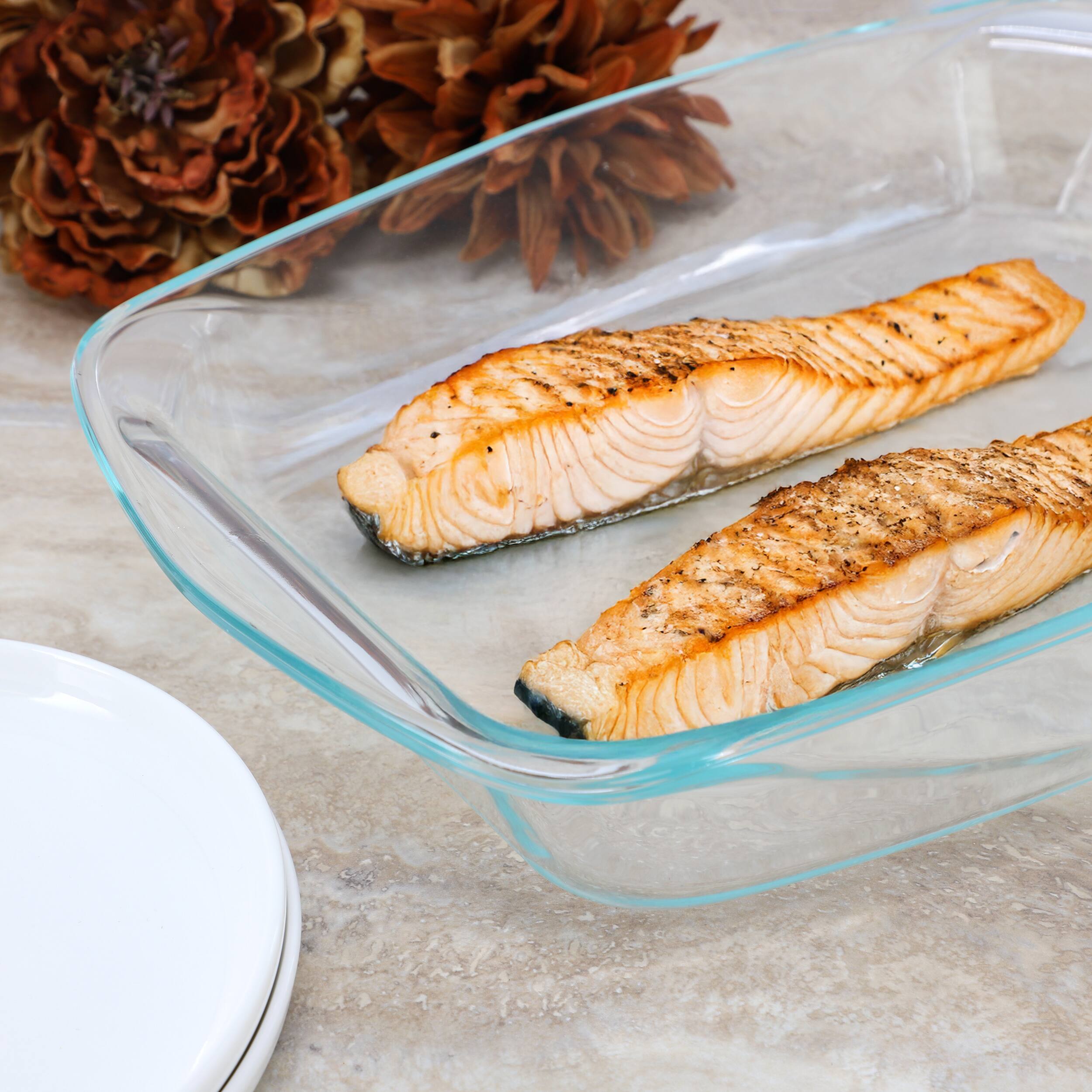 Alt View 3. Gibson - Soho Lounge Carnegie Hill 16 inch x 11 Inch x 3.1 Inch Tempered Glass Multi Purpose Pan with Built in Handles - Clear.