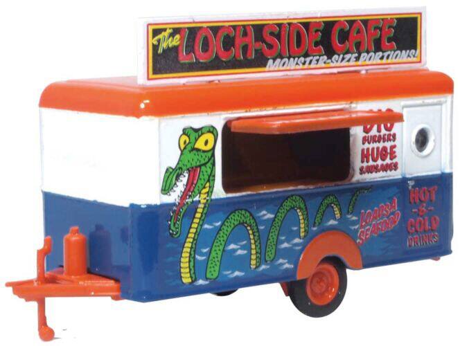 The Loch-Side Cafe: Monster-Size Portions! D B Burgers, Huge Sausages, Hot & Cold Seafood, Cold Drinks