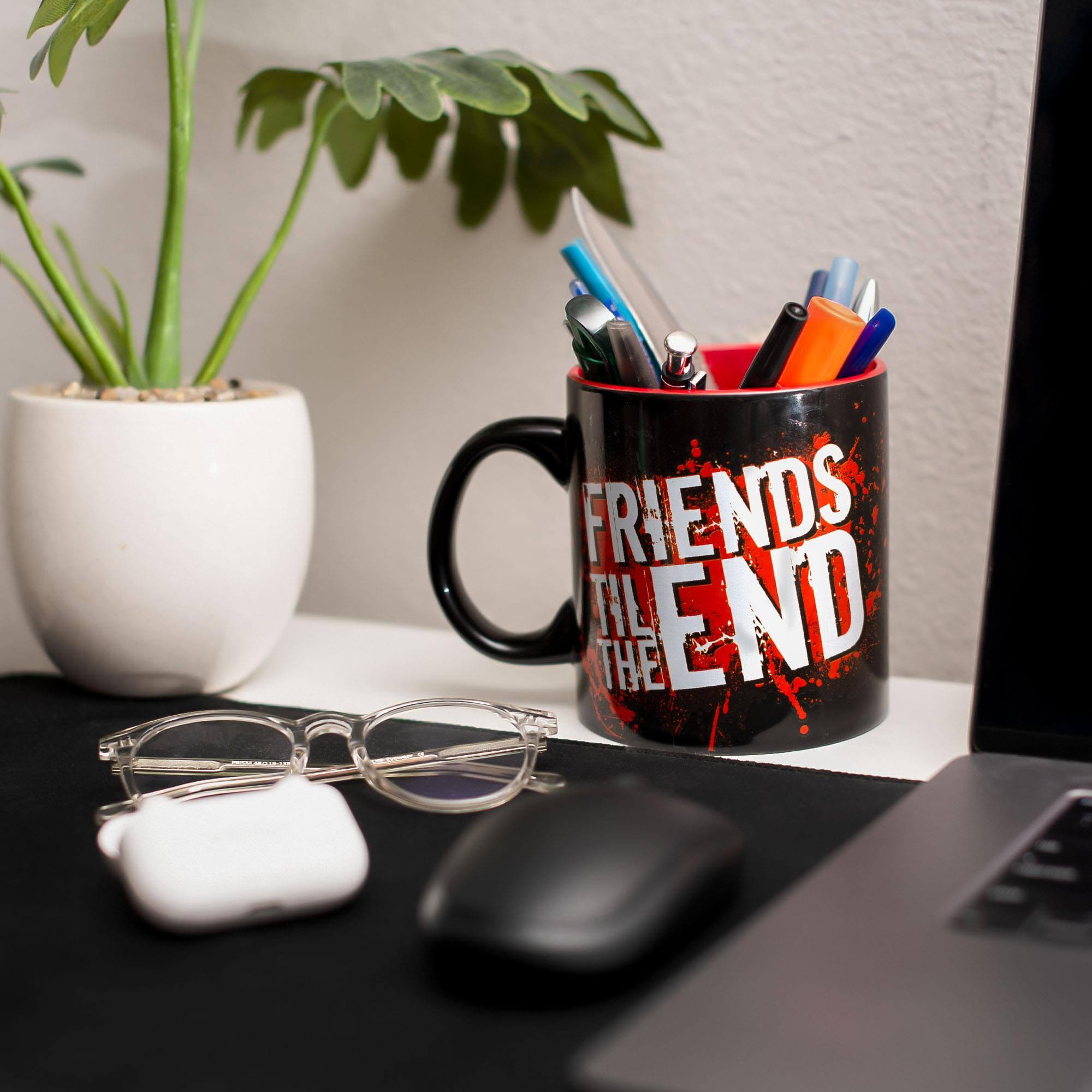 FRIENDS TILL THE END