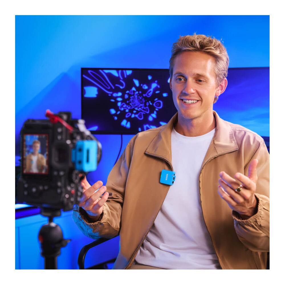 Back. RODE - RODE Wireless GO (Gen 3) Compact Wireless Microphone System (Red).