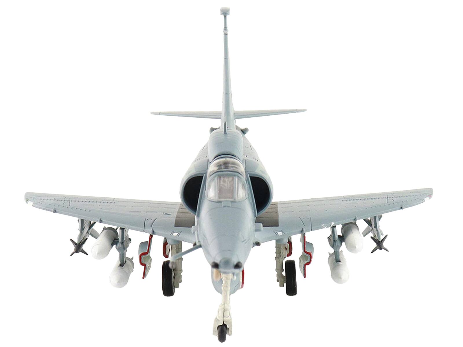 Left. Hobby Master - Douglas A-4M Skyhawk Aircraft "VMA-131 Diamondbacks" (1993) United States Marines "Air Power Series" 1/72 - Grey.