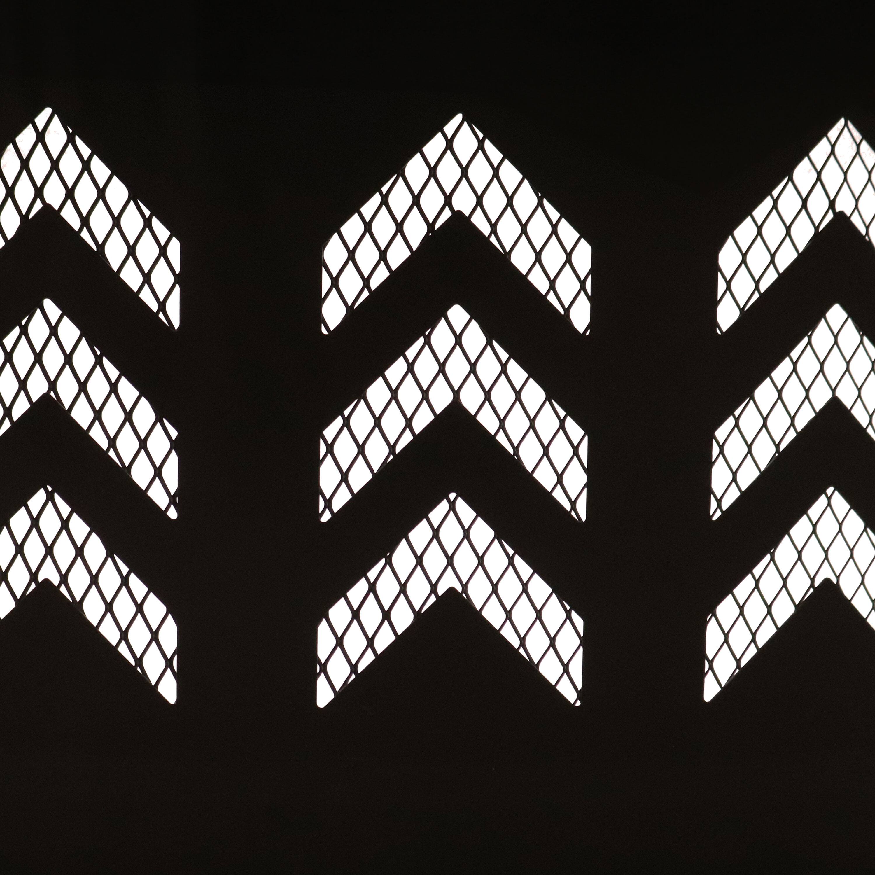 Alt View 5. Sunnydaze - 32.75 in Arrow Motif Steel Fire Pit with Cooking Grate - Black.