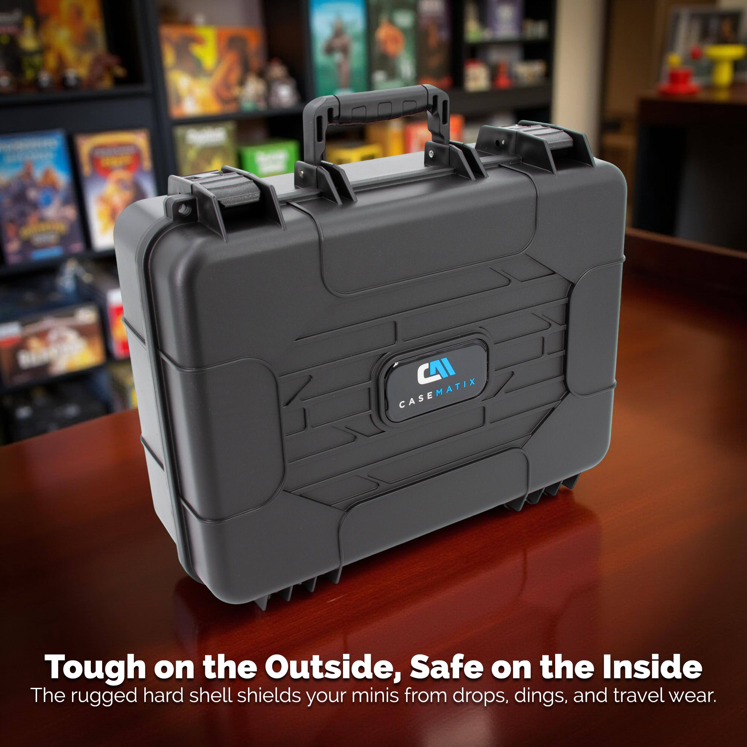 CAI CASEMATIX  
Tough on the Outside, Safe on the Inside  
The rugged hard shell shields your minis from drops, dings, and travel wear.