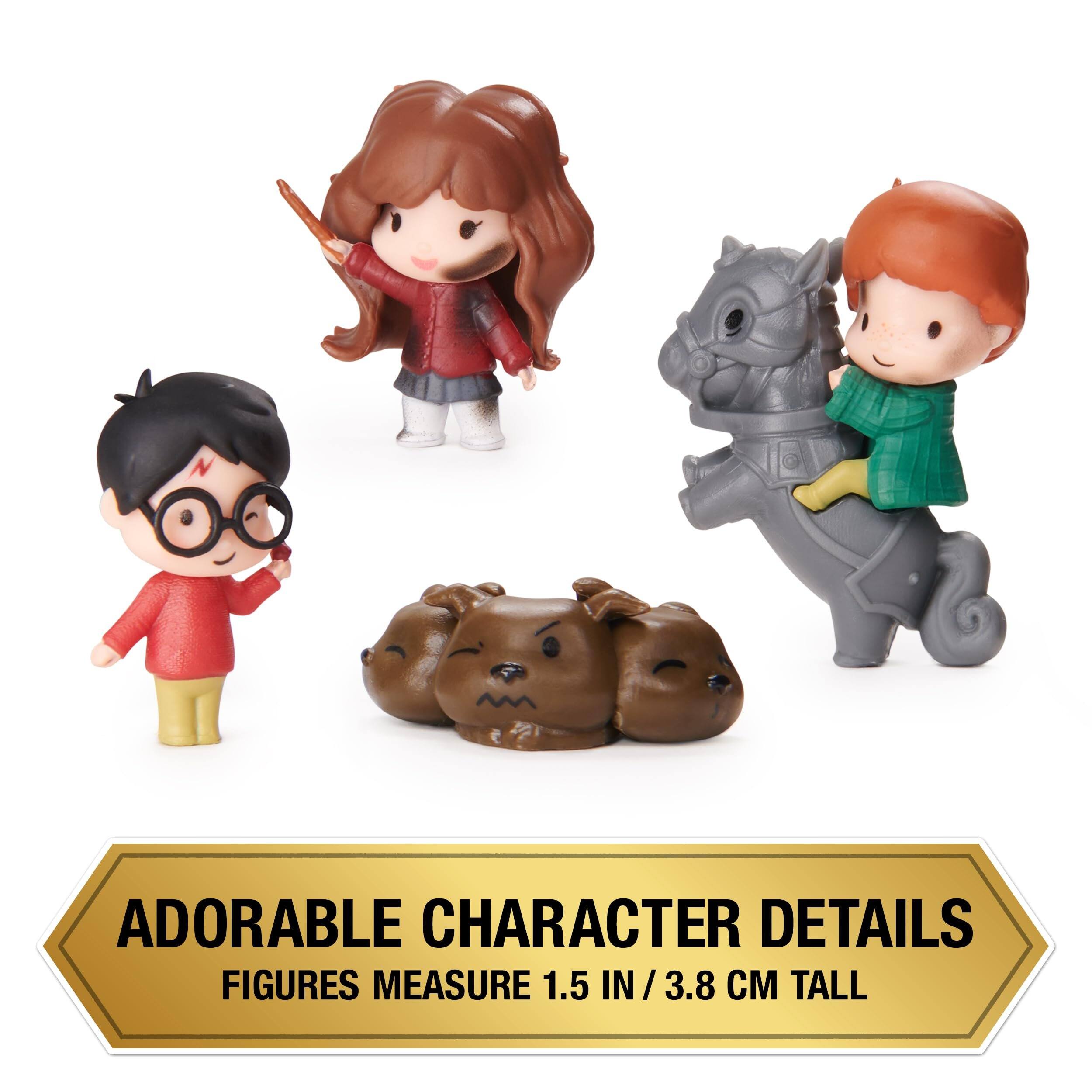 ADORABLE CHARACTER DETAILS  
FIGURES MEASURE 1.5 IN / 3.8 CM TALL