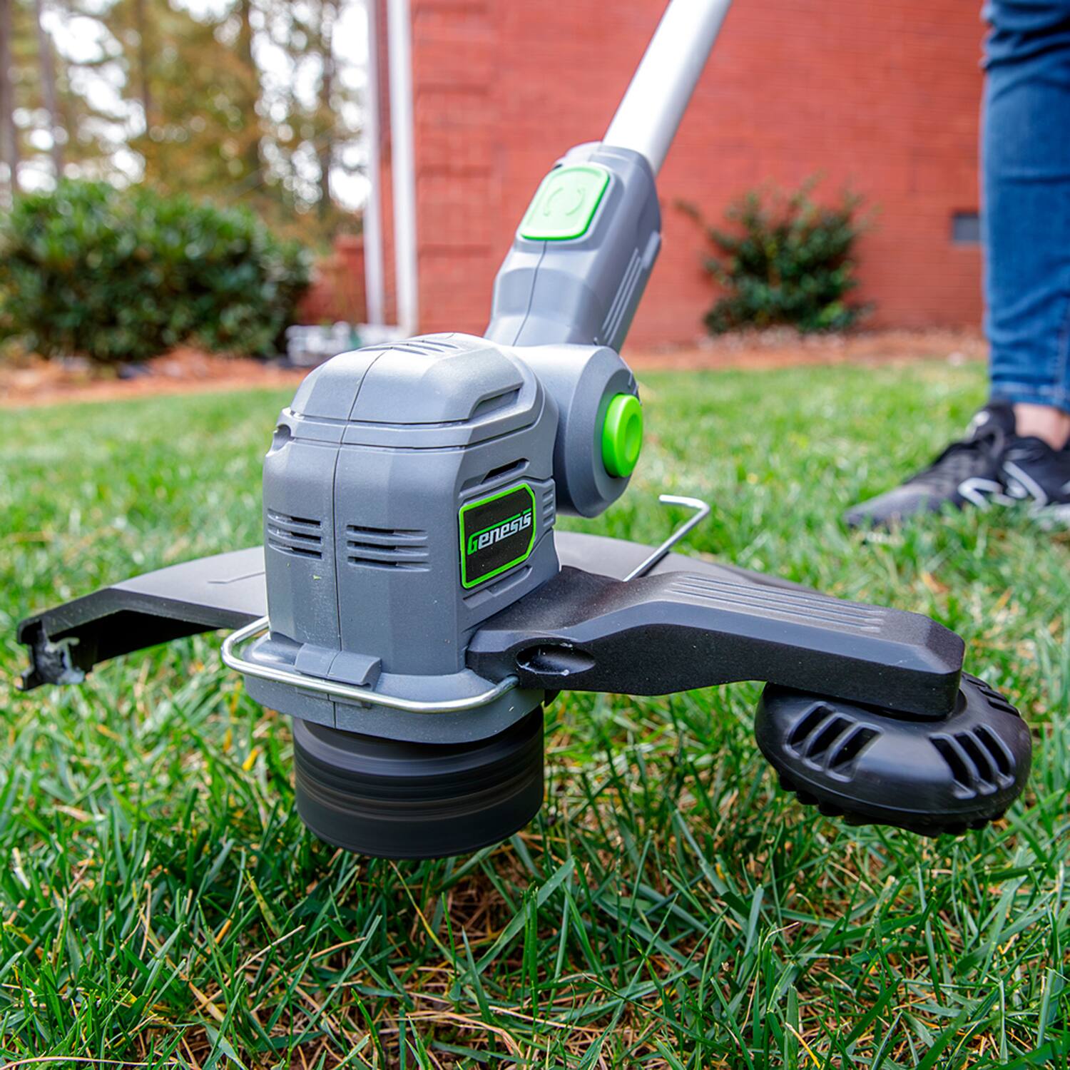 Left. Genesis - G20Max 20-Volt 12" Cordless String Trimmer/Edger.