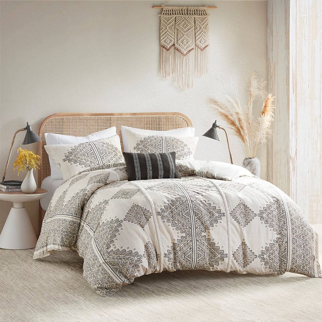 Alt View 1. Gracie Mills - Gracie Mills Modern Geometric Print 4-Piece Microfiber Duvet Cover Set with Throw Pillow - Black/Ivory.