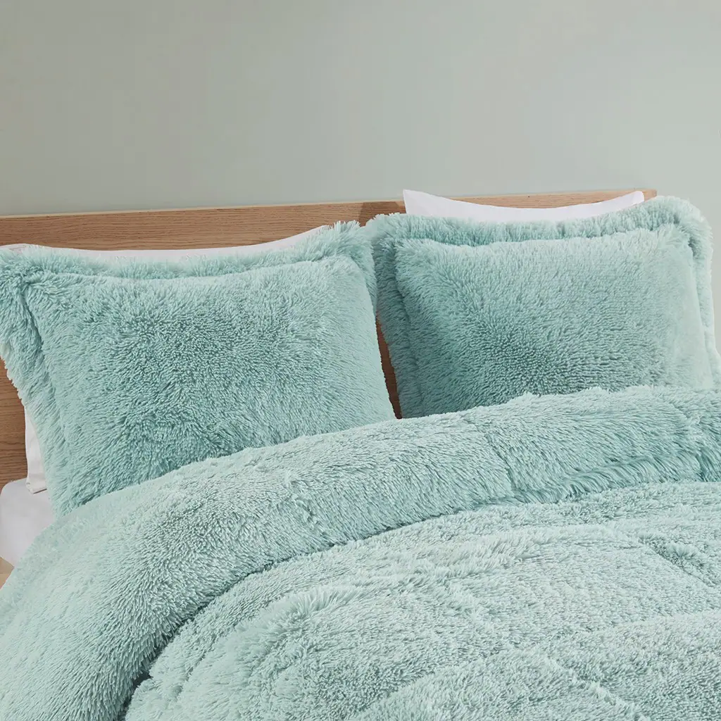 Alt View 1. Gracie Mills - Gracie Mills Susie Contemporary Shaggy Long Fur Comforter Set - Aqua.