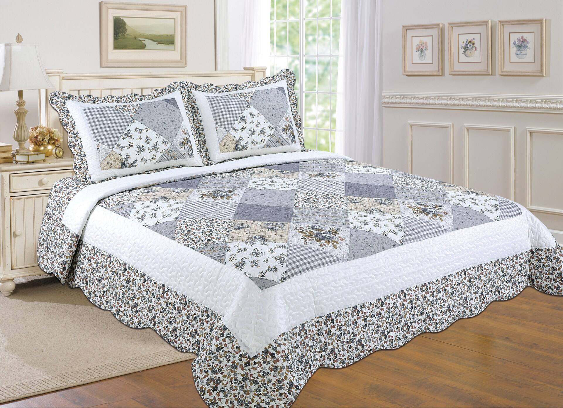 Front. J&V TEXTILES - Light Gray Reversible Quilt Set - Light Gray.