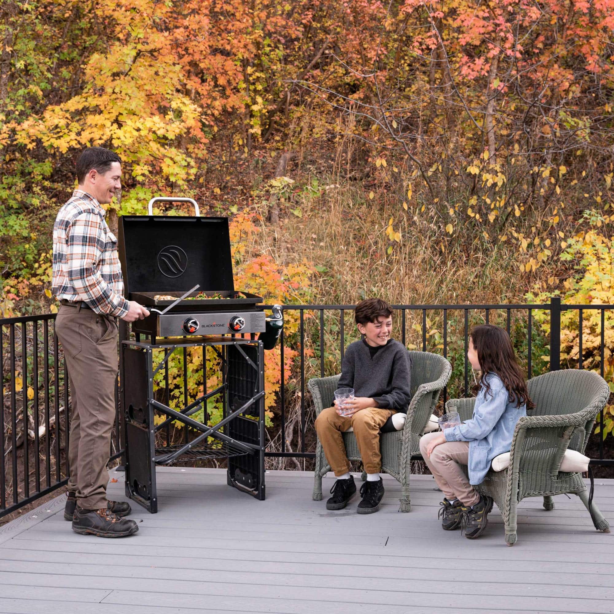 Alt View 16. Blackstone - Original 22-in. Countertop Outdoor Griddle with Hood and Omnivore Plate - Black.
