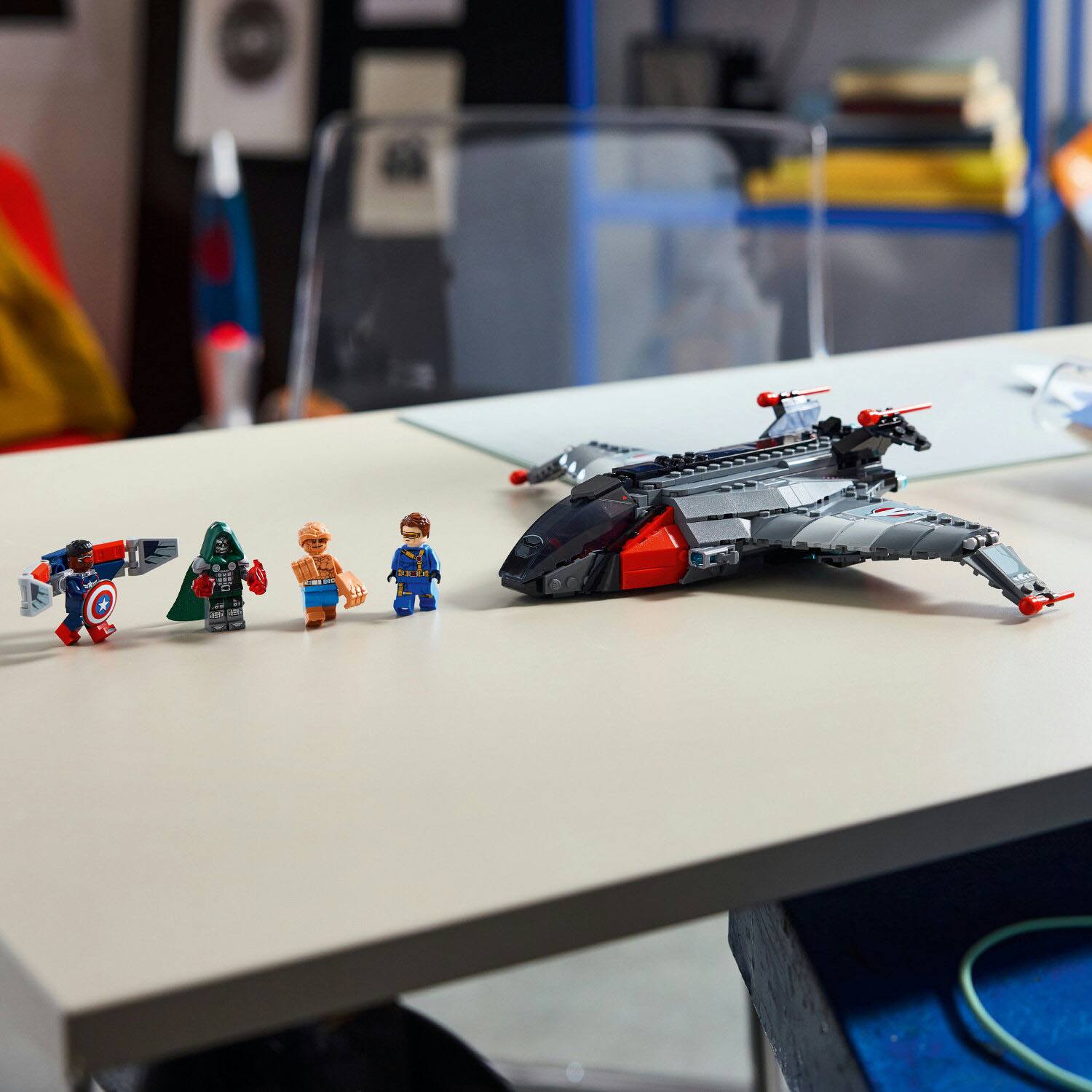 Alt View 13. LEGO - Marvel Avengers: Doomsday Quinjet 76347.
