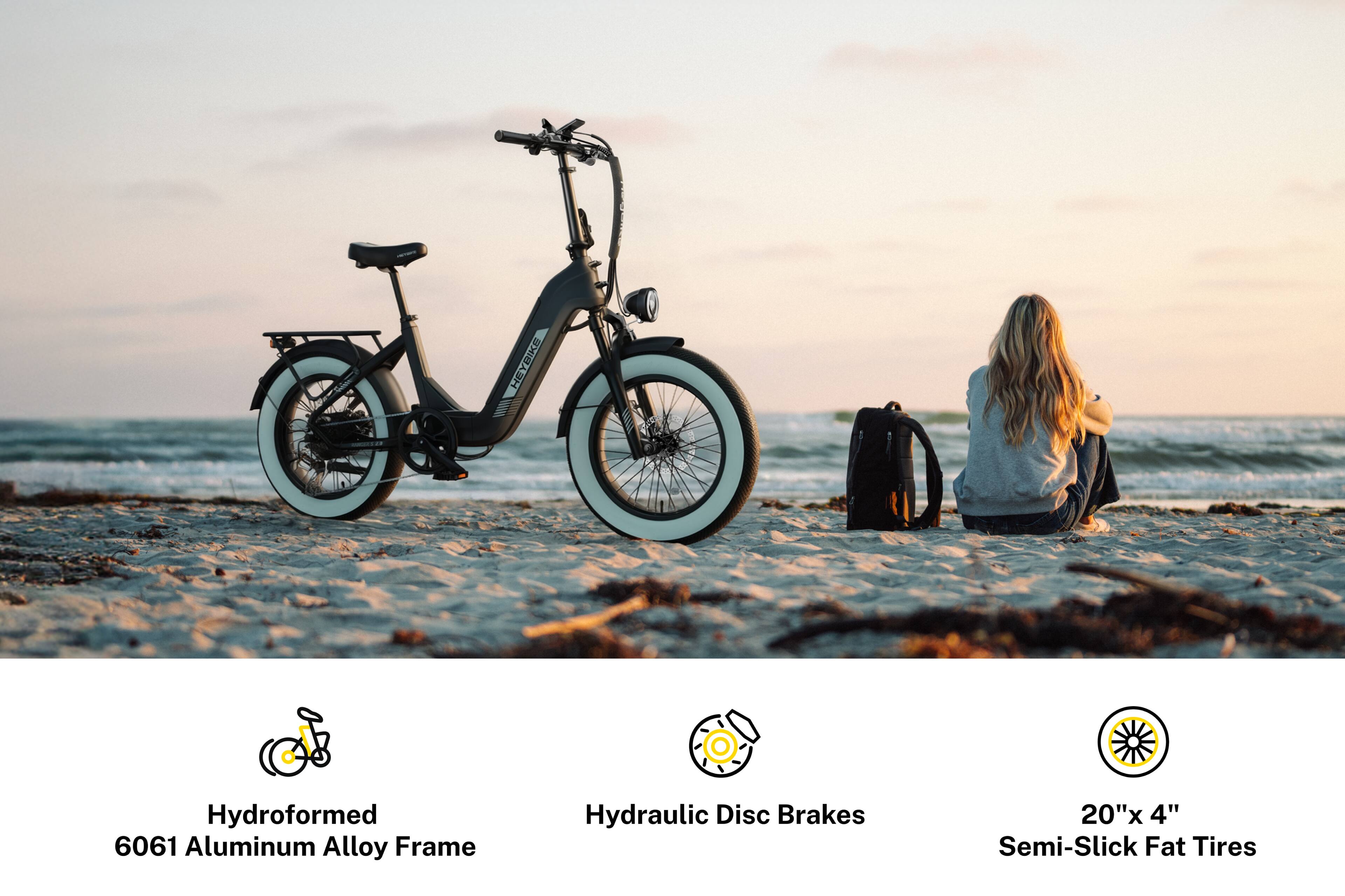 - Hydroformed 6061 Aluminum Alloy Frame
- Hydraulic Disc Brakes
- 20" x 4" Semi-Slick Fat Tires